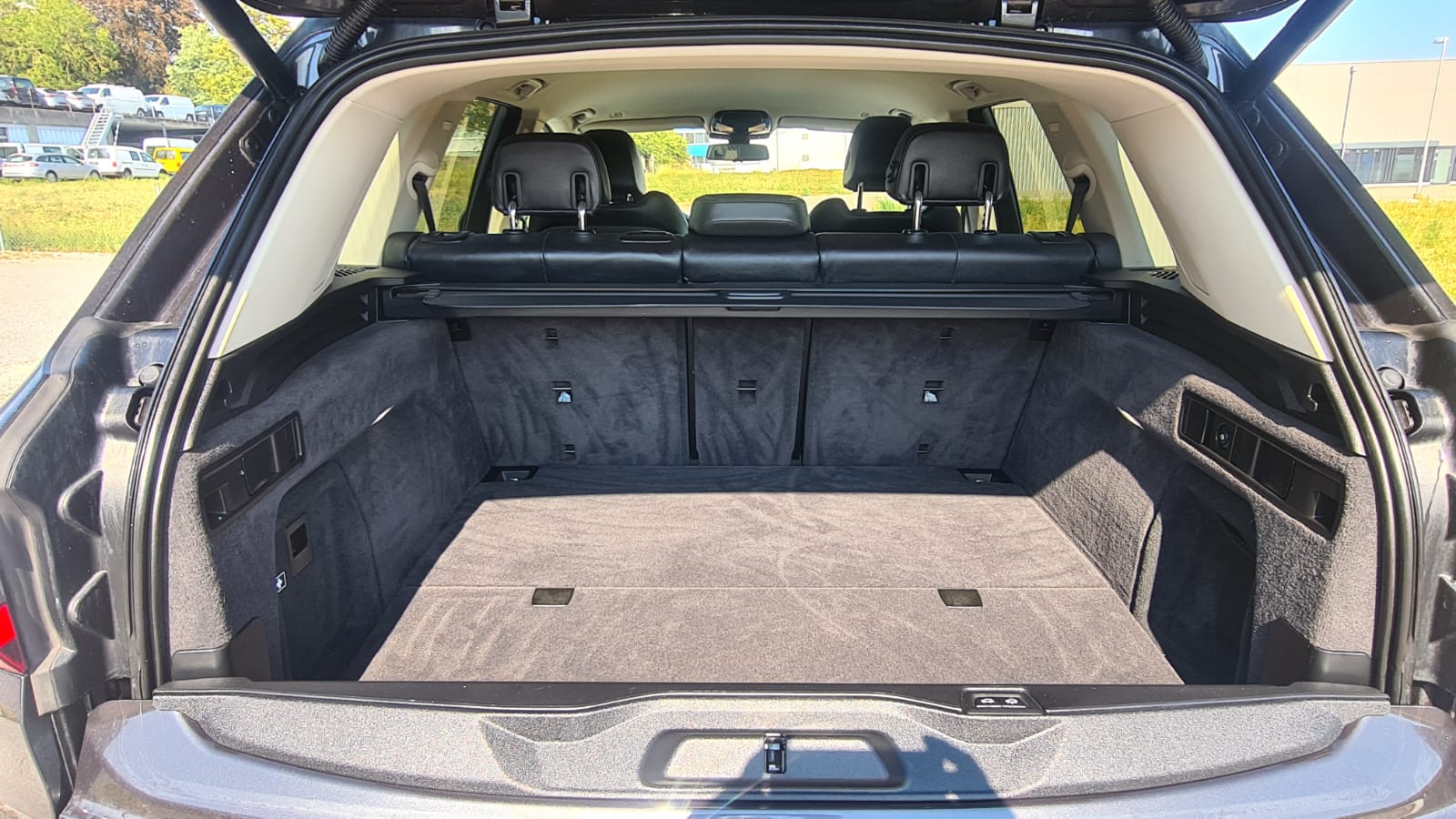 BMW X5 xDrive45e Steptronic ** 394 PS ** Voll-Leder ** Navi ** RF-Kamera 360° ** Anh-Kupplung ** Sitzmemory ** Modell 2021 **-image-9