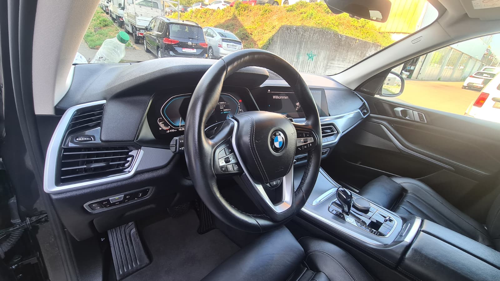 BMW X5 xDrive45e Steptronic ** 394 PS ** Voll-Leder ** Navi ** RF-Kamera 360° ** Anh-Kupplung ** Sitzmemory ** Modell 2021 **-image-19