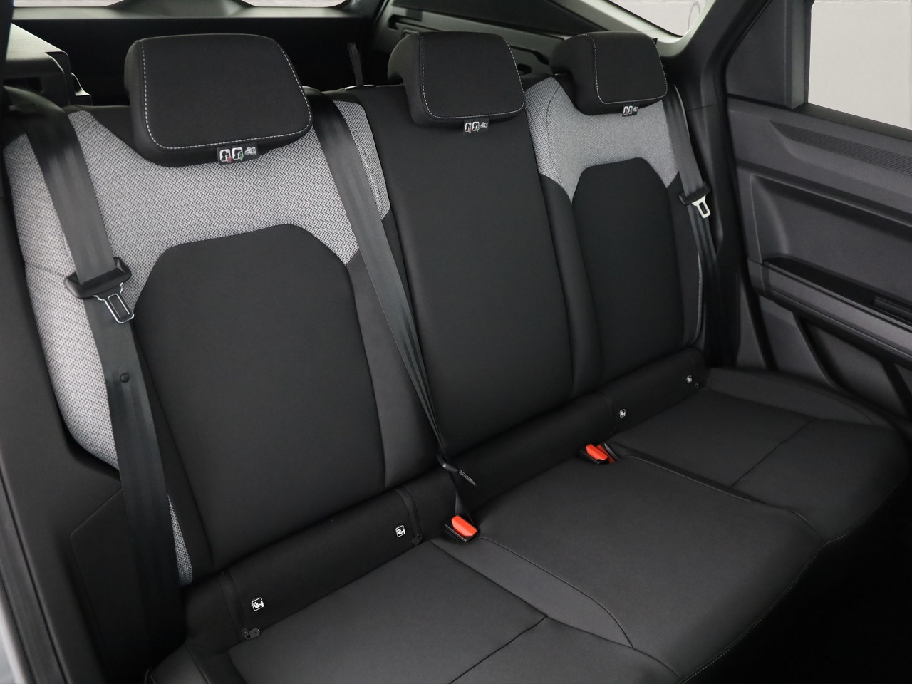 DACIA Bigster 1.8 Hybrid Journey-image-8