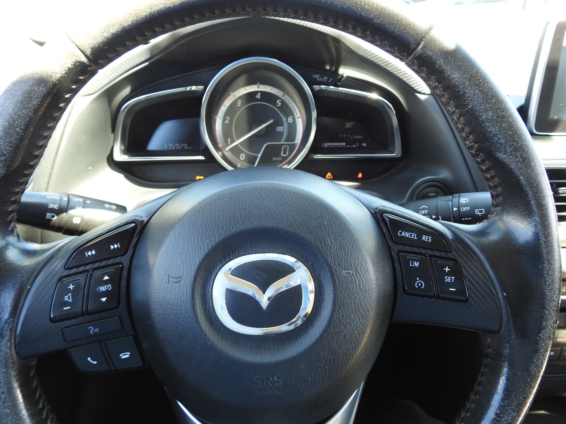MAZDA 3 2.2 SkyD 150 HB-image-27