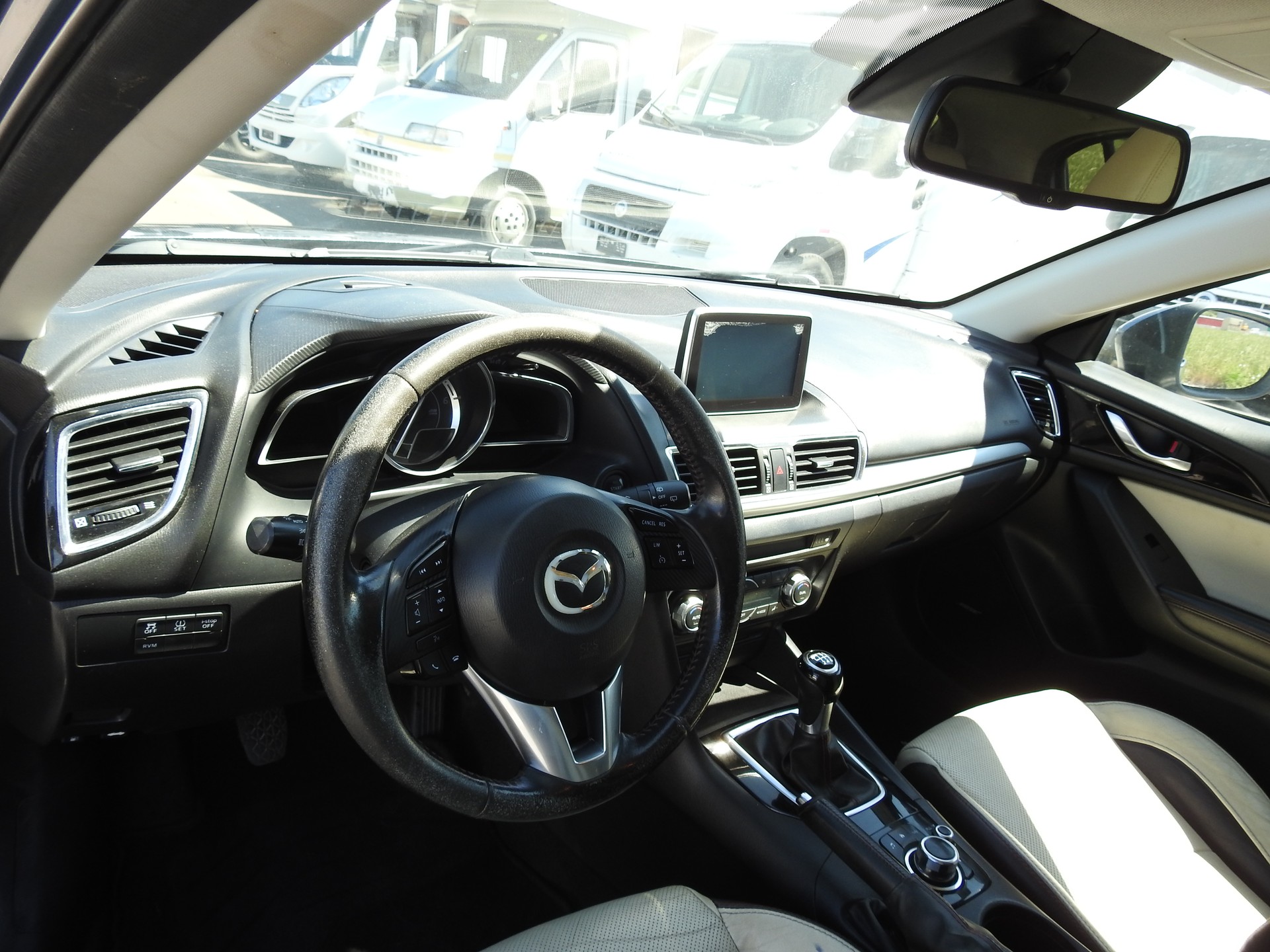 MAZDA 3 2.2 SkyD 150 HB-image-11