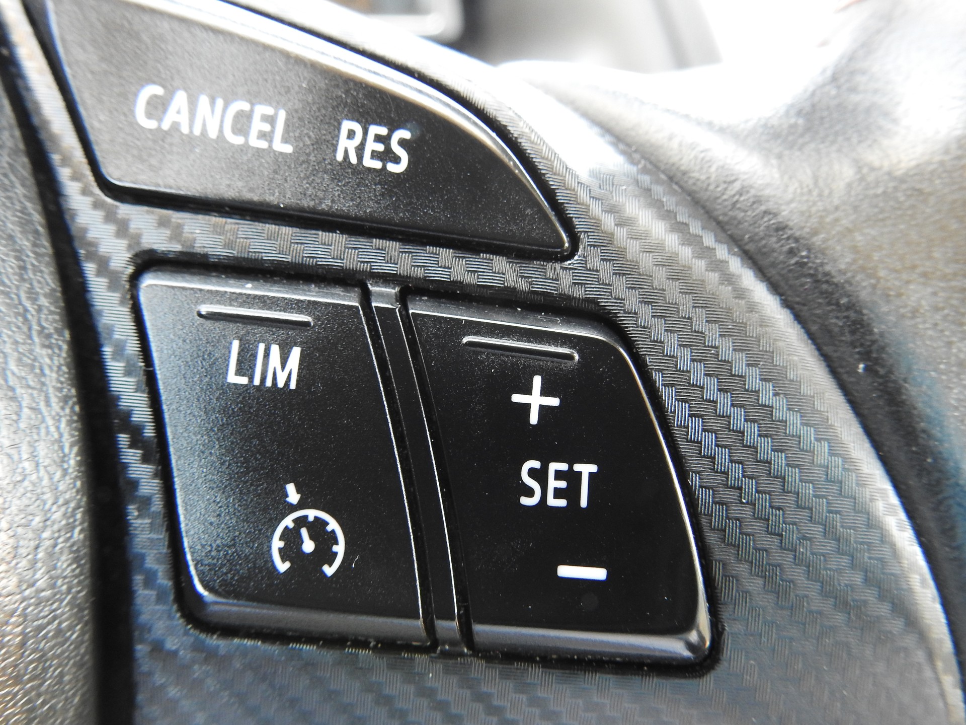 MAZDA 3 2.2 SkyD 150 HB-image-24