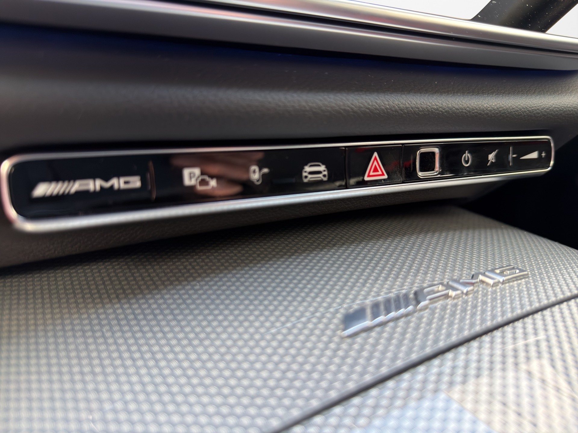 MERCEDES-BENZ E 53 Hybrid AMG 4matic+ Kombi - AMG-image-23