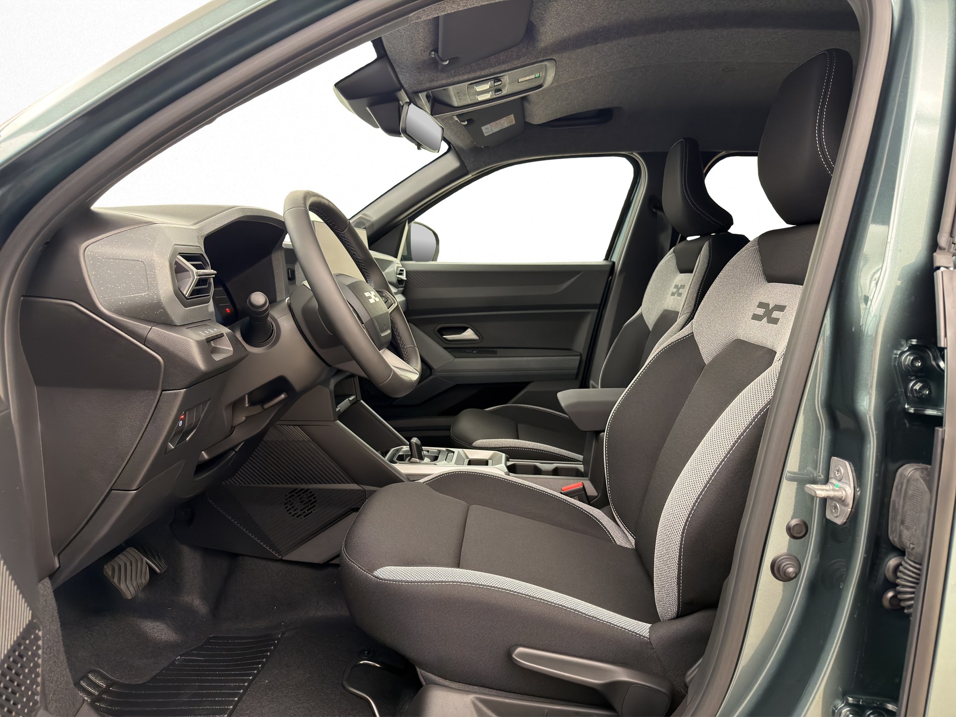 DACIA Duster 1.8 Hybrid Journey-image-7
