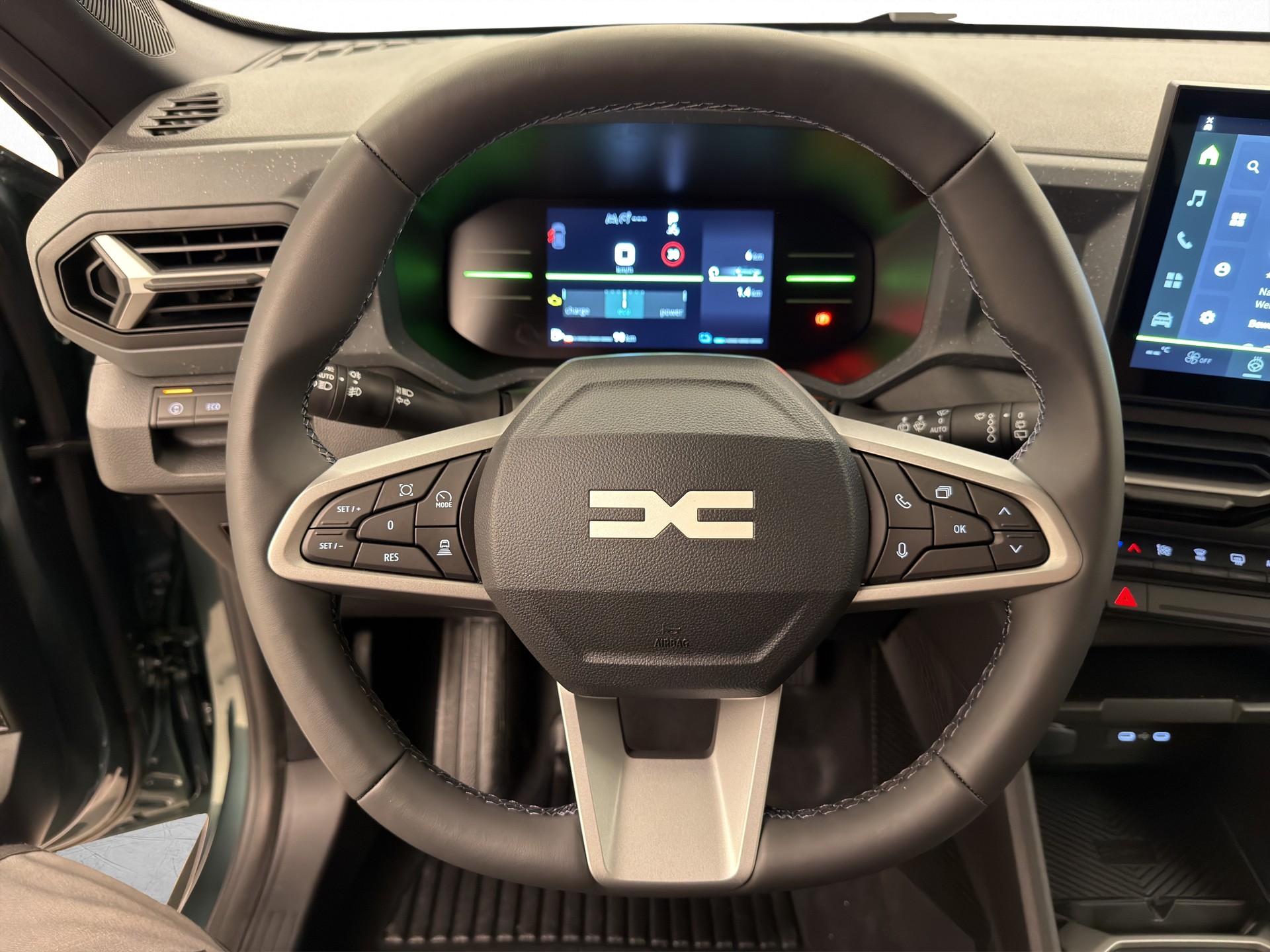 DACIA Duster 1.8 Hybrid Journey-image-8