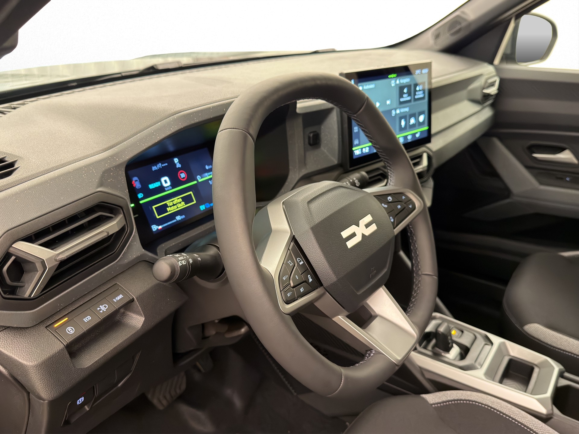 DACIA Duster 1.8 Hybrid Journey-image-13