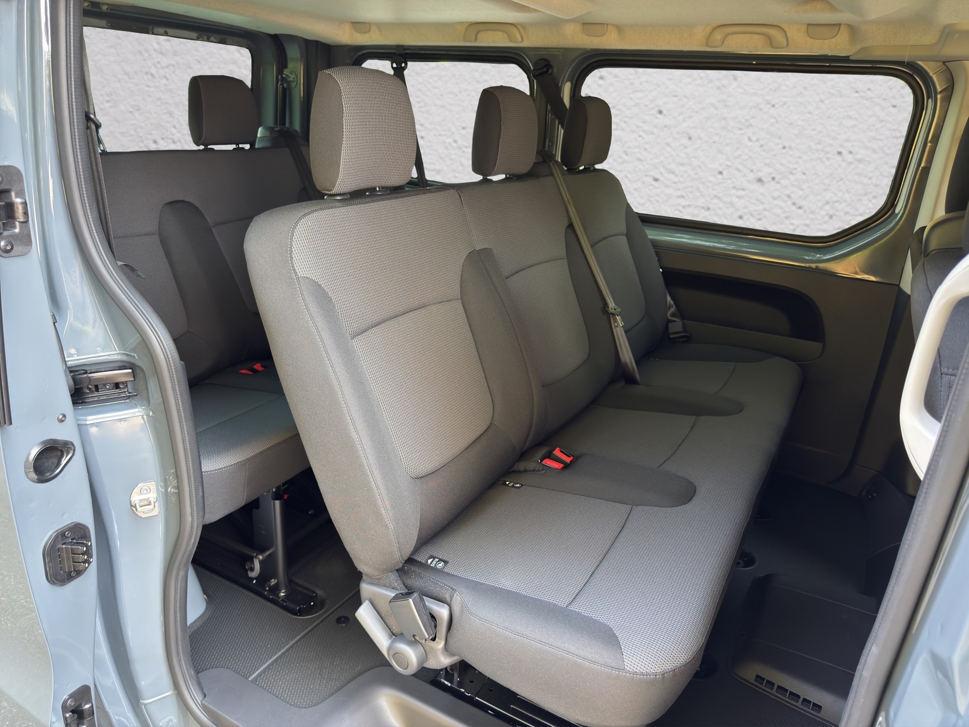 NISSAN Primastar DCT 170 L1H1 Acenta 9P-image-13