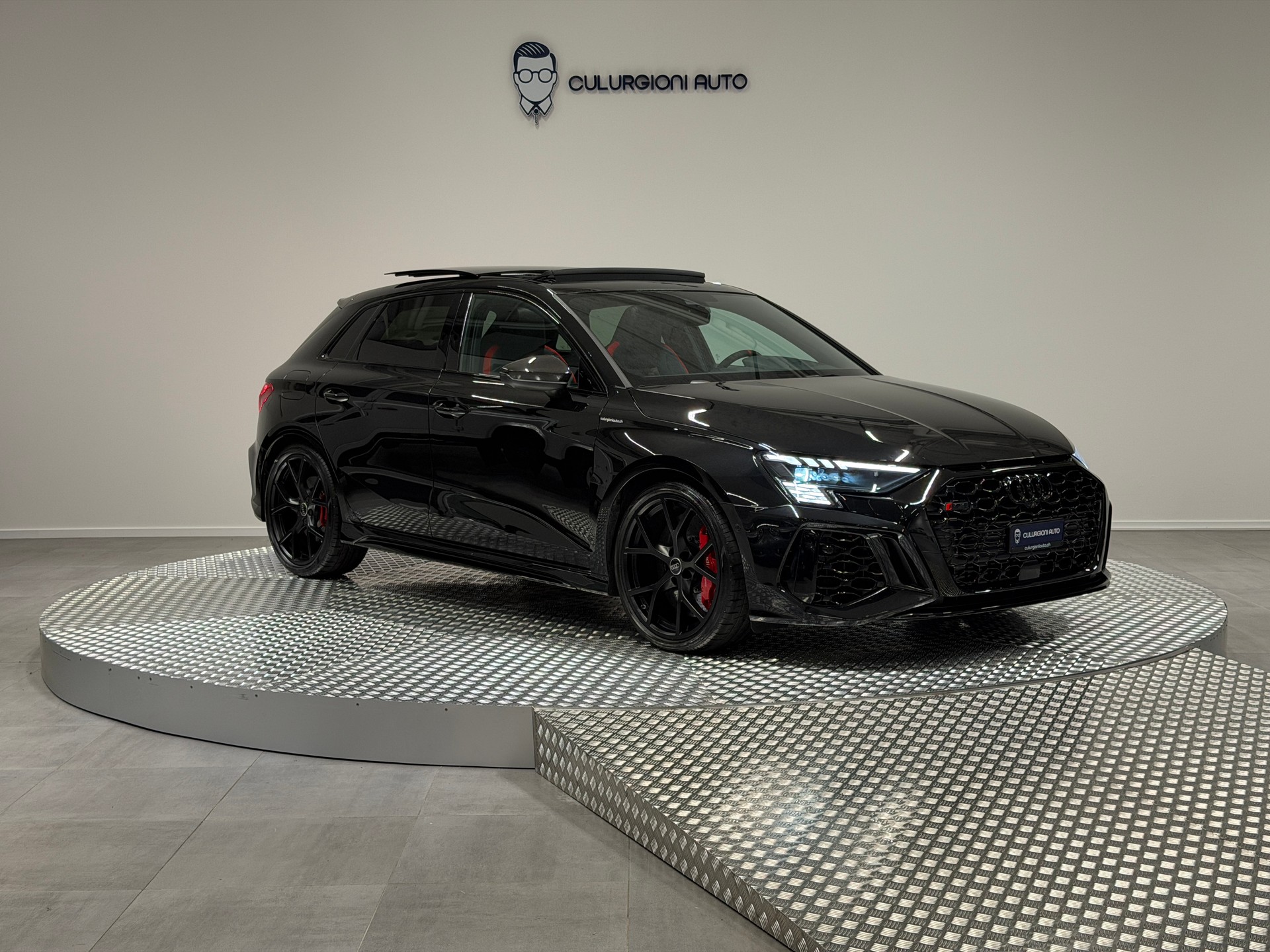 AUDI RS3 Sportback 2.5 TSI quattro S-tronic-image-2