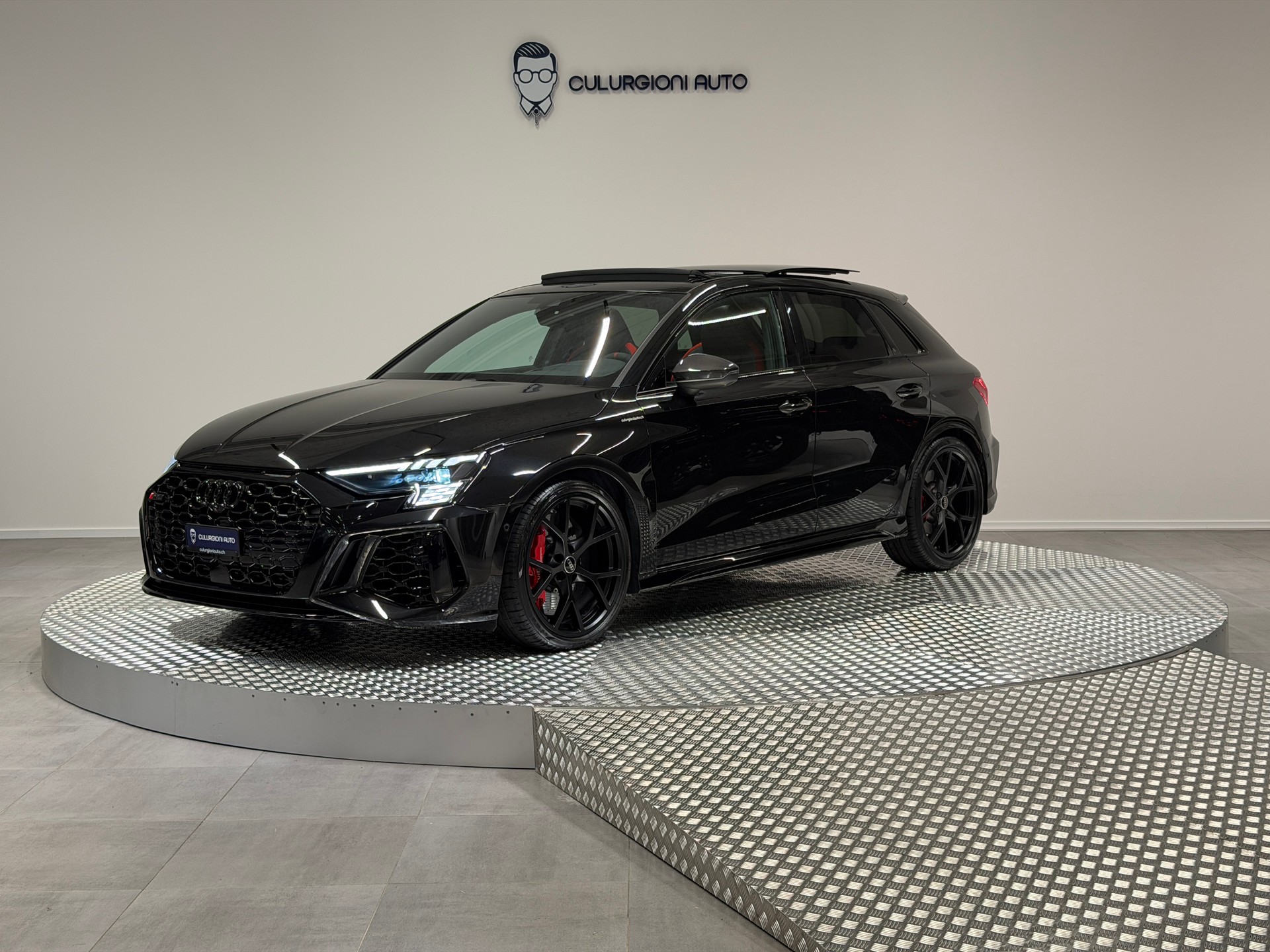 AUDI RS3 Sportback 2.5 TSI quattro S-tronic-image-0