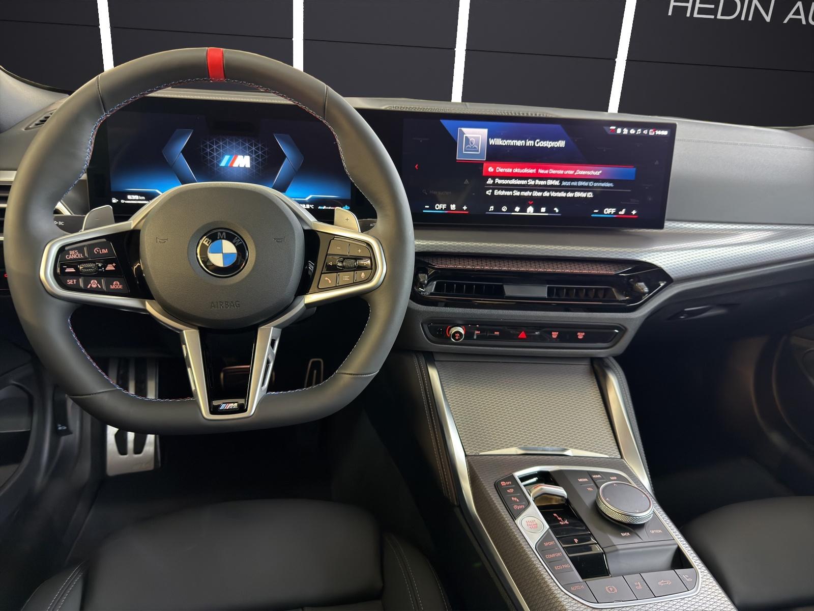 BMW M440i xDrive Cabrio-image-17