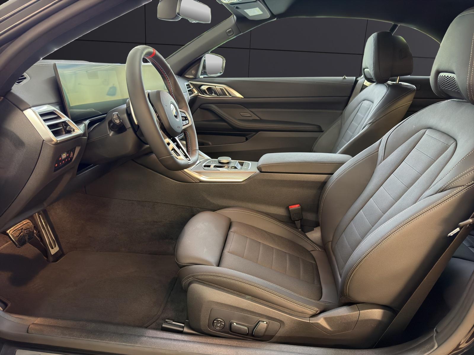 BMW M440i xDrive Cabrio-image-10