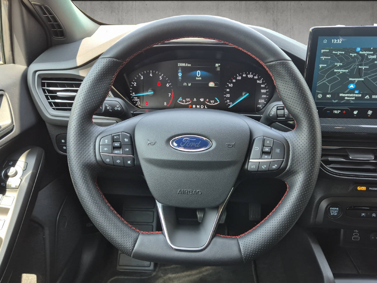 FORD Focus 1.0 EcoBoost Mild-Hybrid ST-Line Automat-image-9