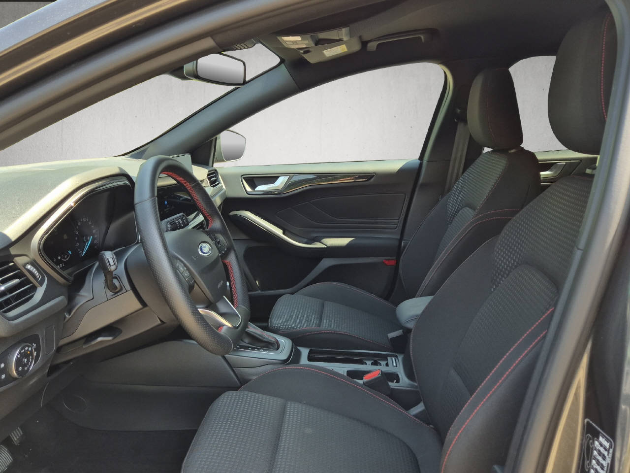 FORD Focus 1.0 EcoBoost Mild-Hybrid ST-Line Automat-image-5