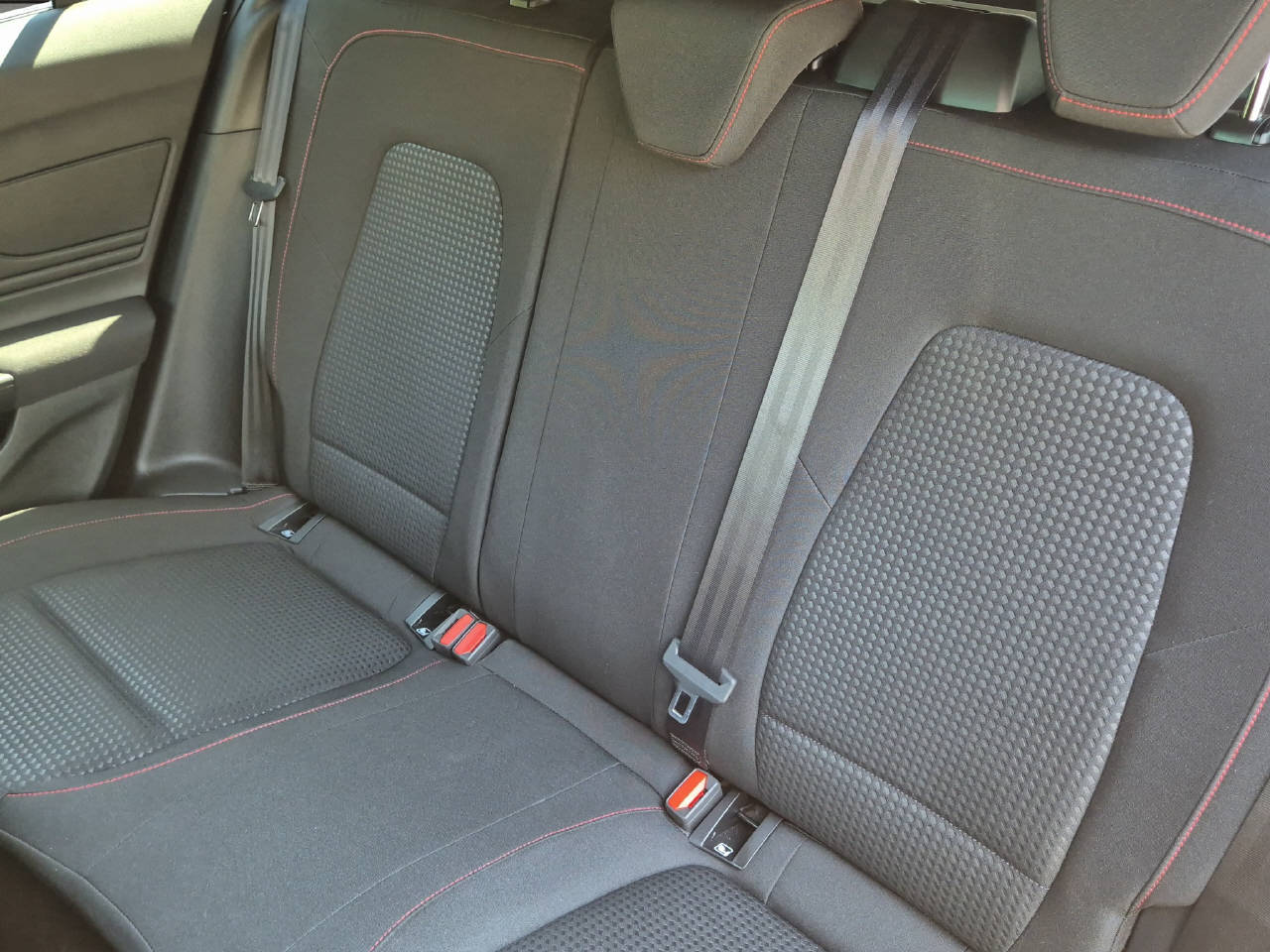 FORD Focus 1.0 EcoBoost Mild-Hybrid ST-Line Automat-image-10