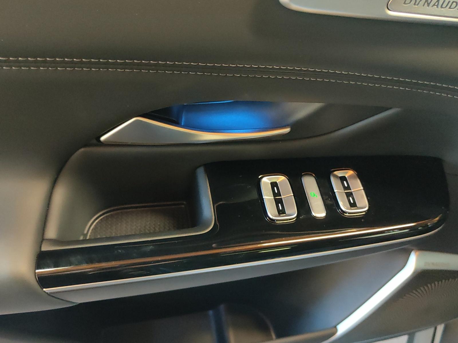 XPENG G9 Performance AWD-image-10
