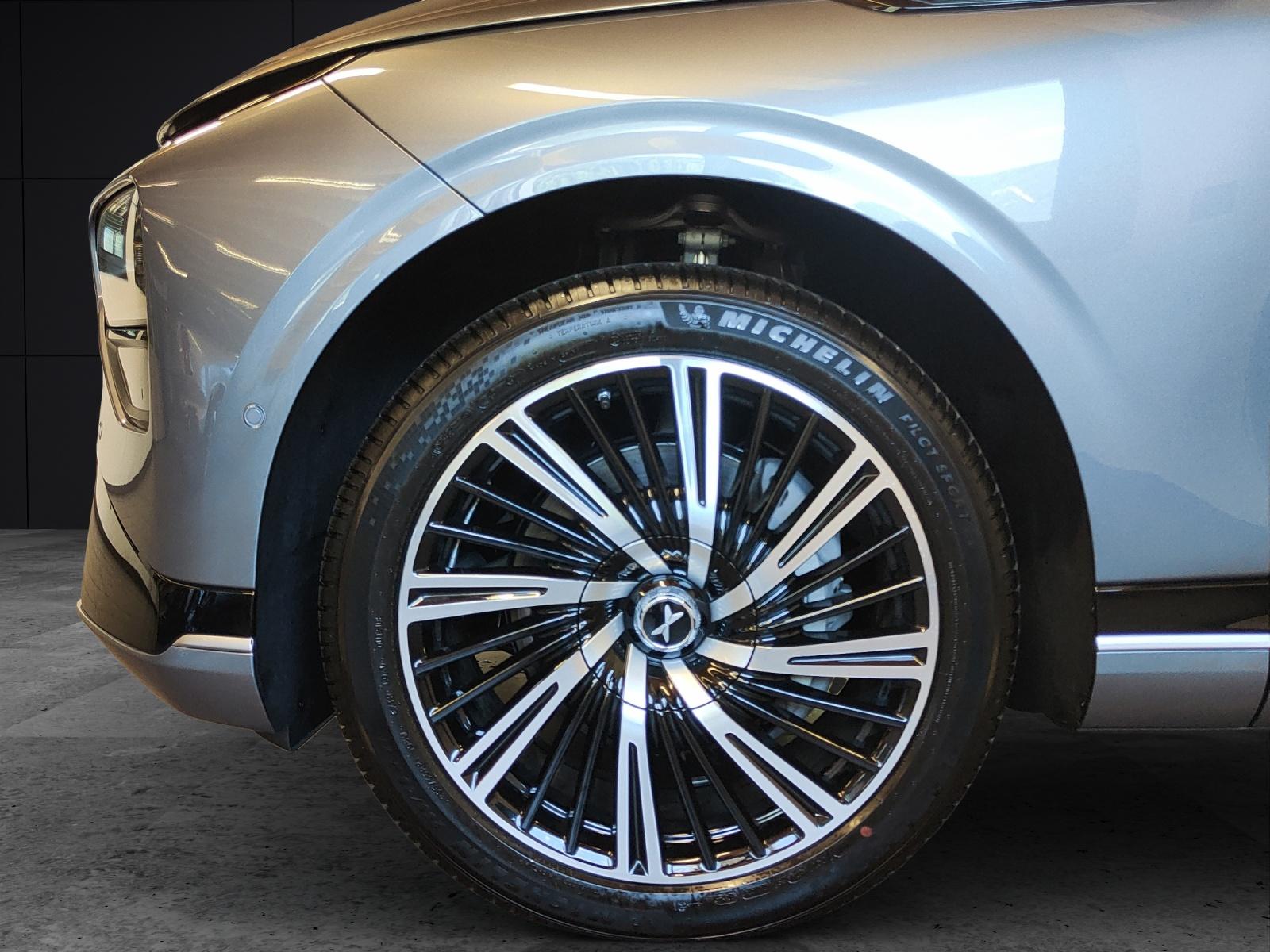 XPENG G9 Performance AWD-image-8