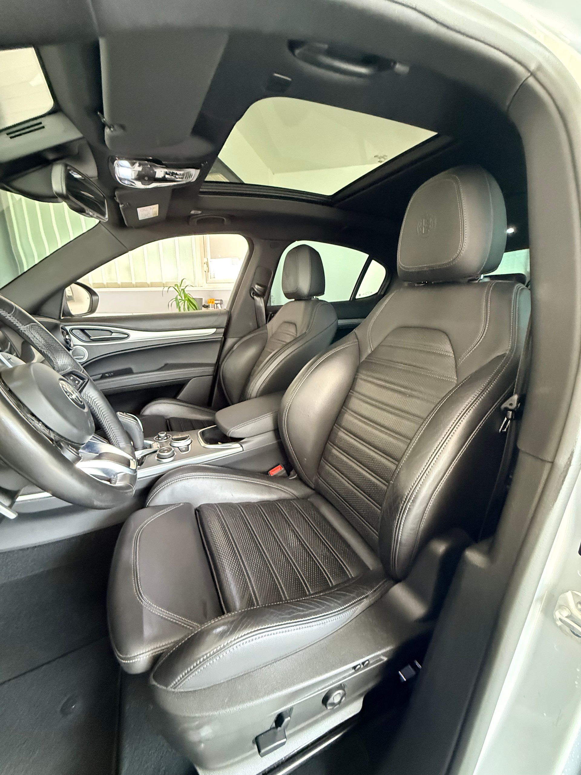 ALFA ROMEO Stelvio 2.0 Veloce Q4 Automatic-image-7