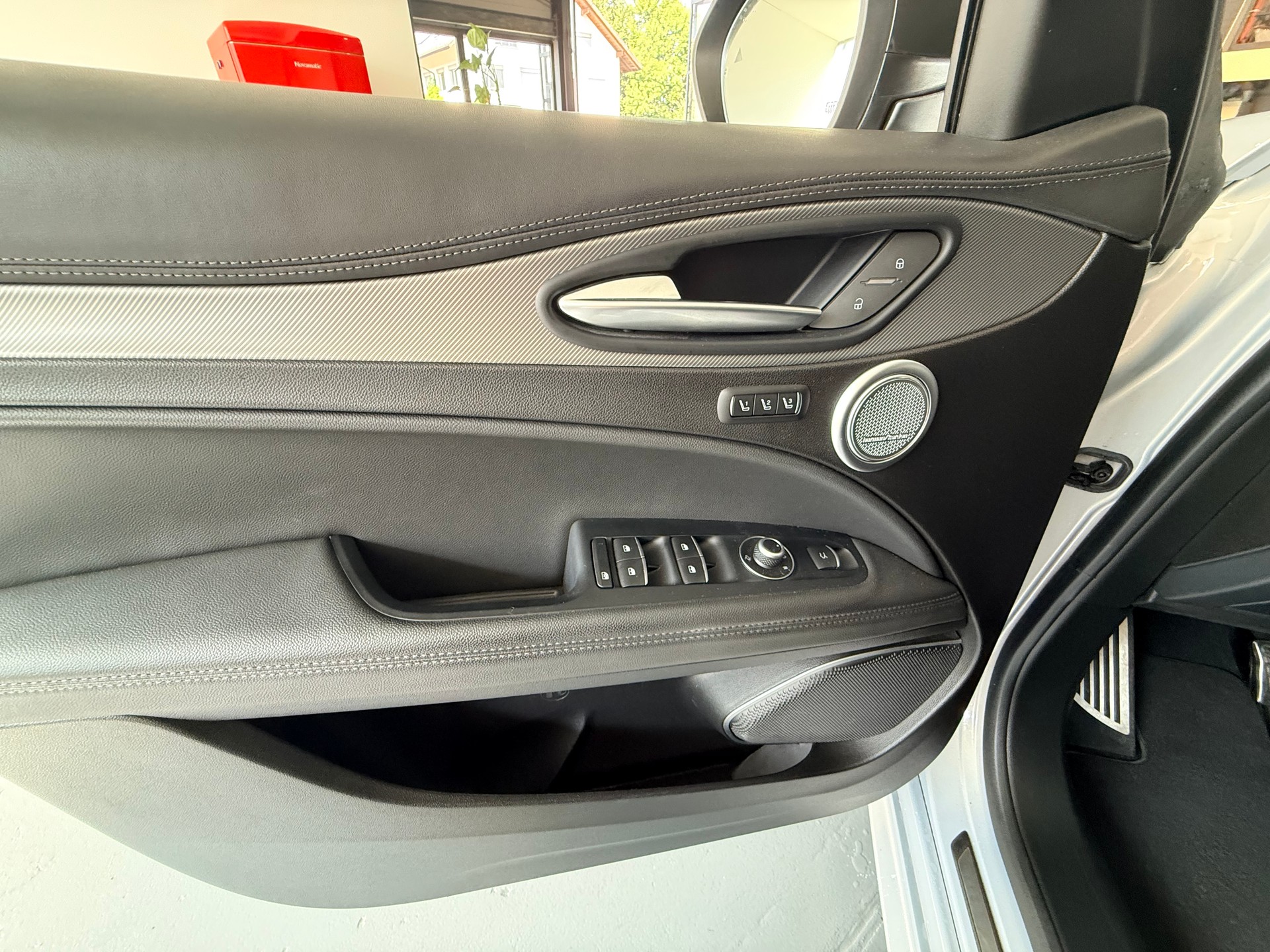 ALFA ROMEO Stelvio 2.0 Veloce Q4 Automatic-image-12