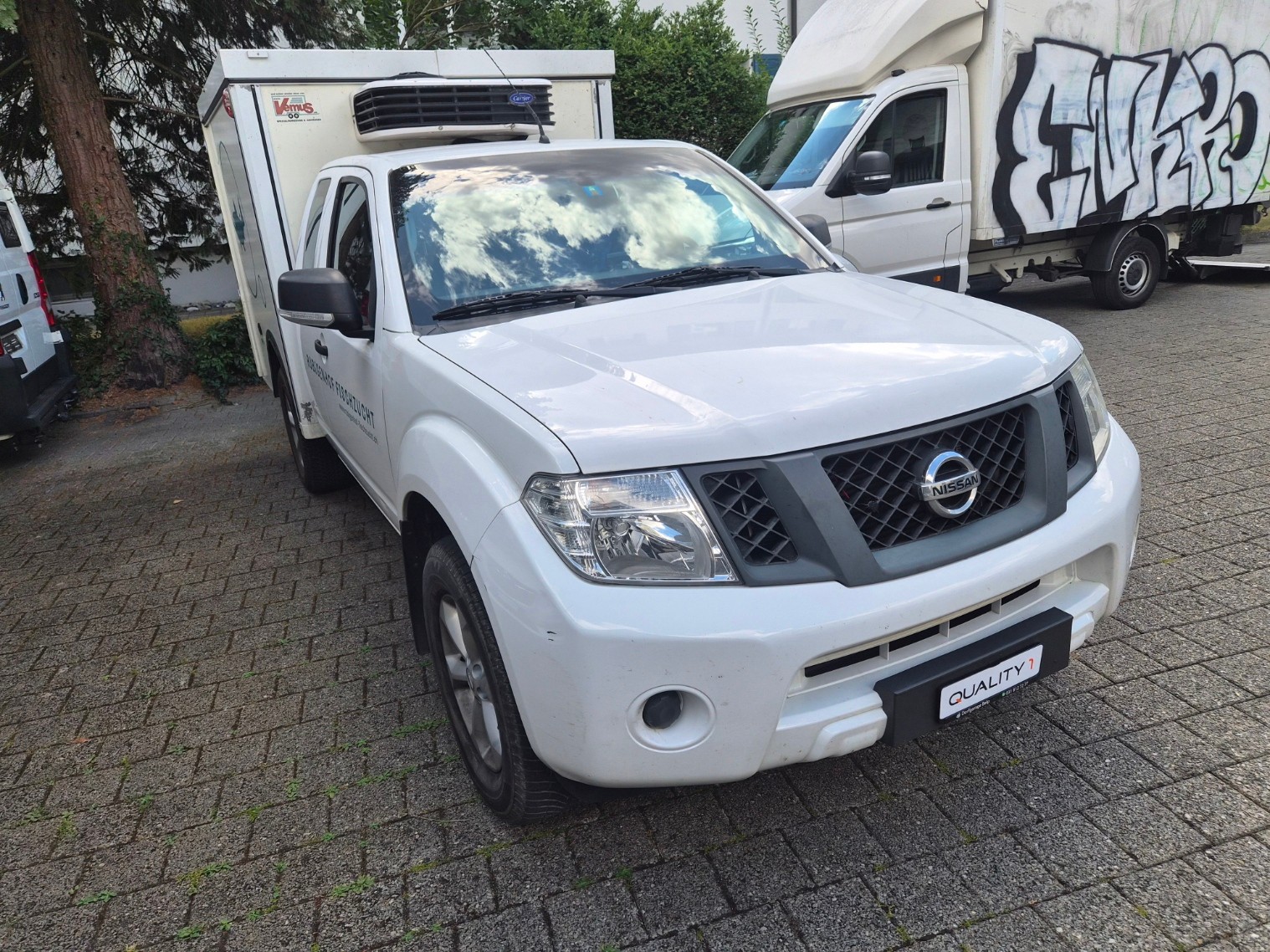 NISSAN NAVARA-image-1