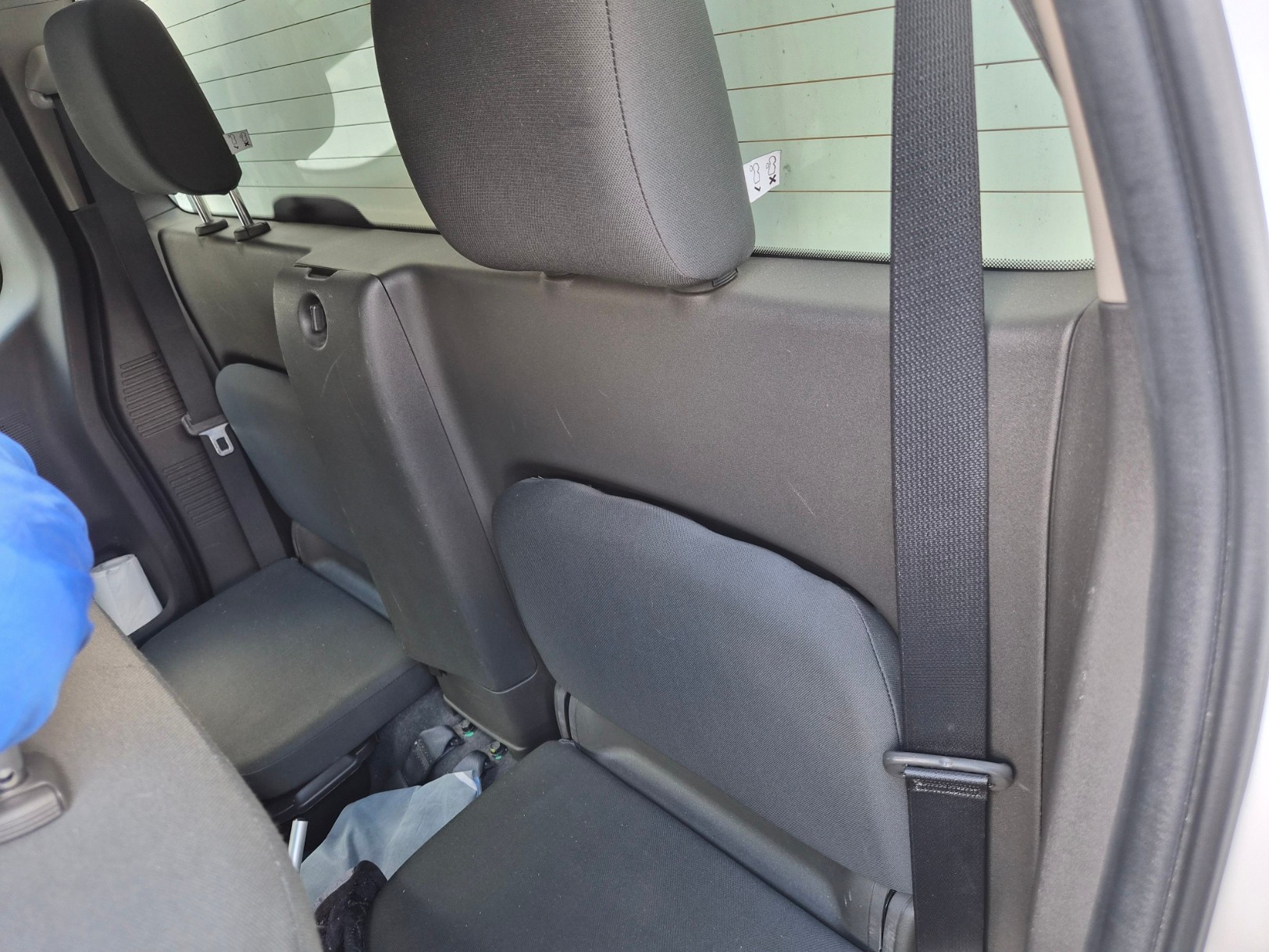 NISSAN NAVARA-image-8