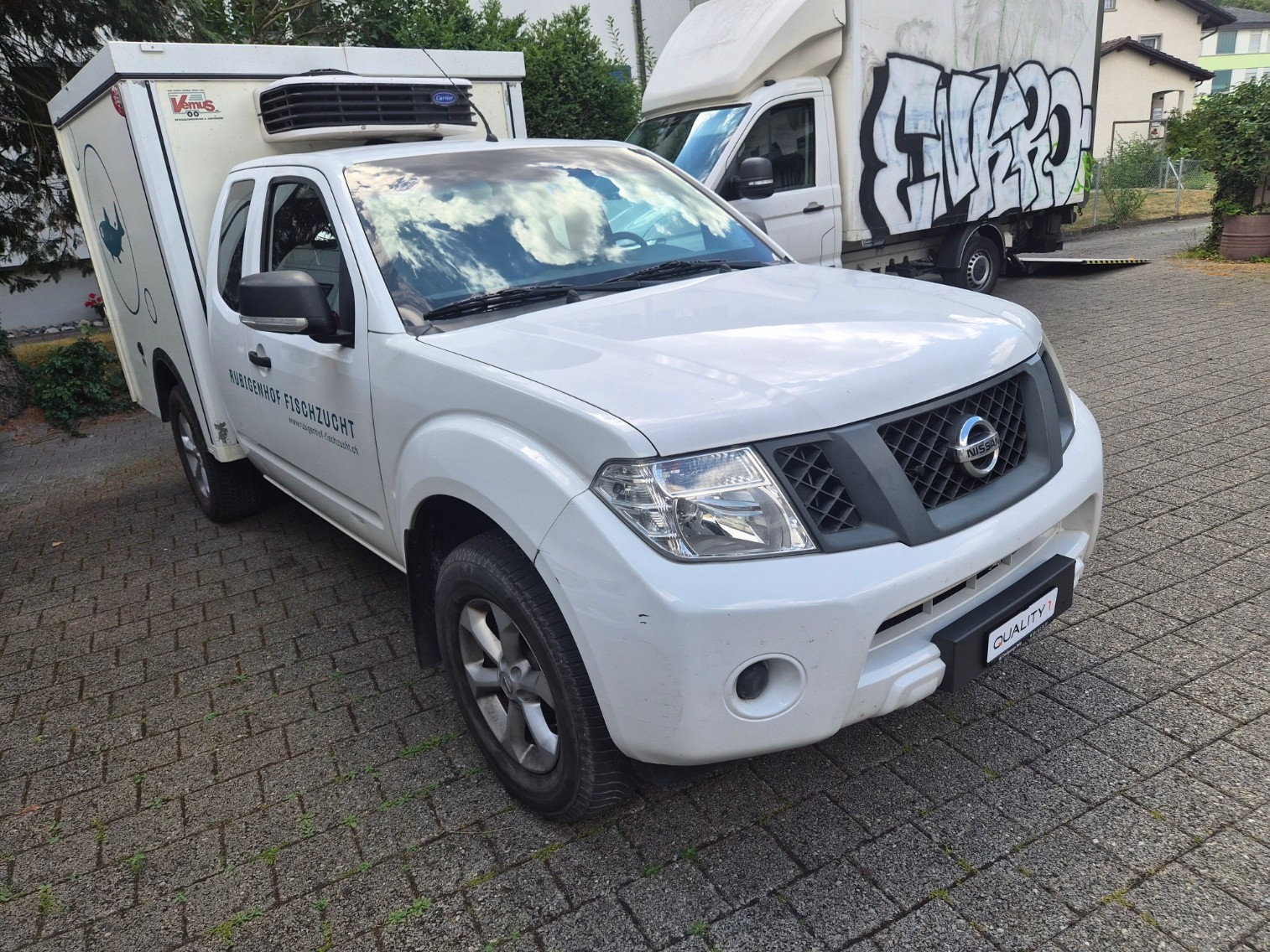 NISSAN NAVARA