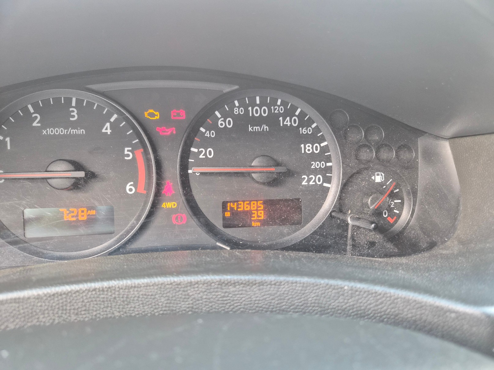 NISSAN NAVARA-image-7