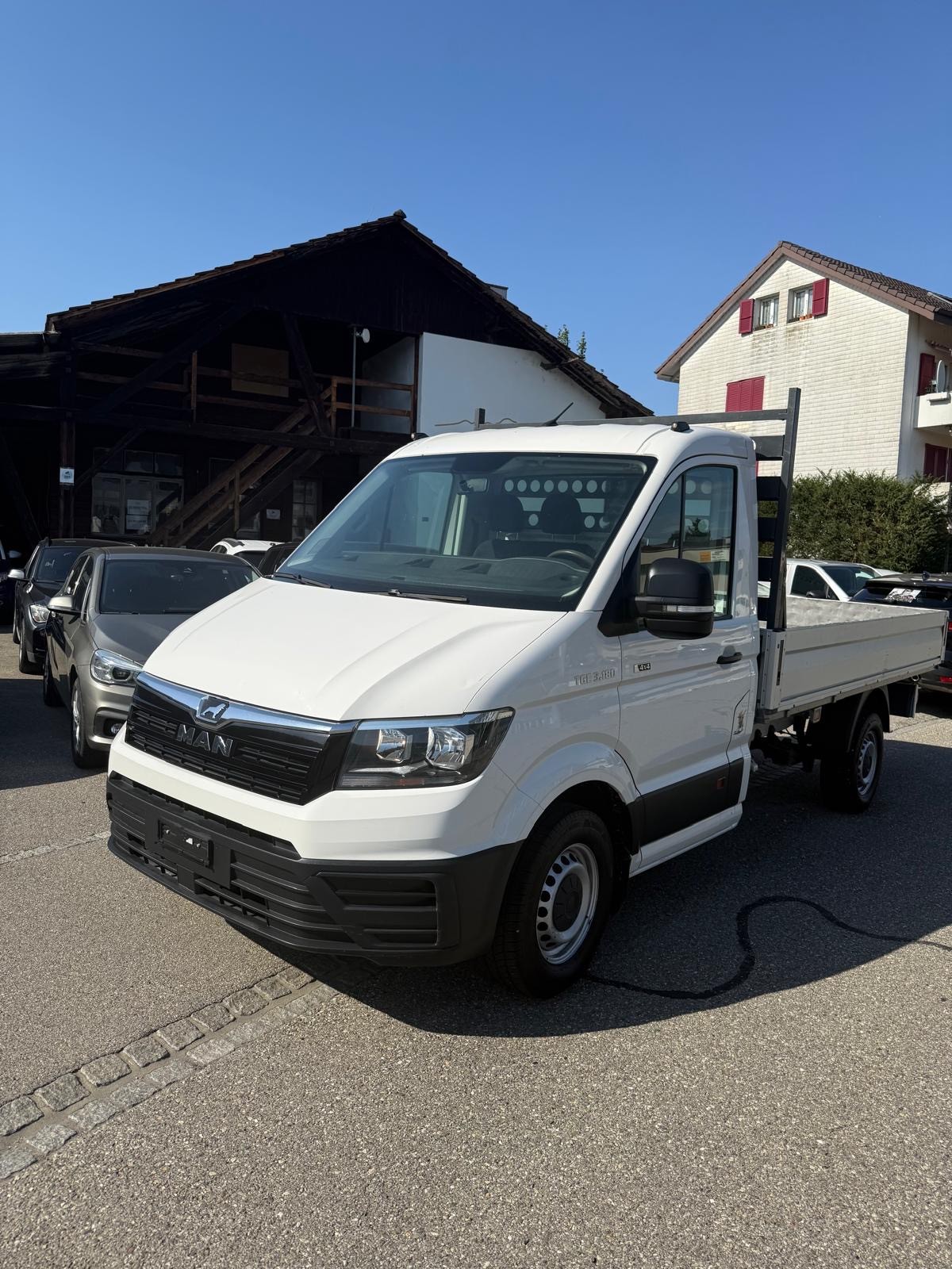 MAN TGE 3.180 4x4 Lang-image-8