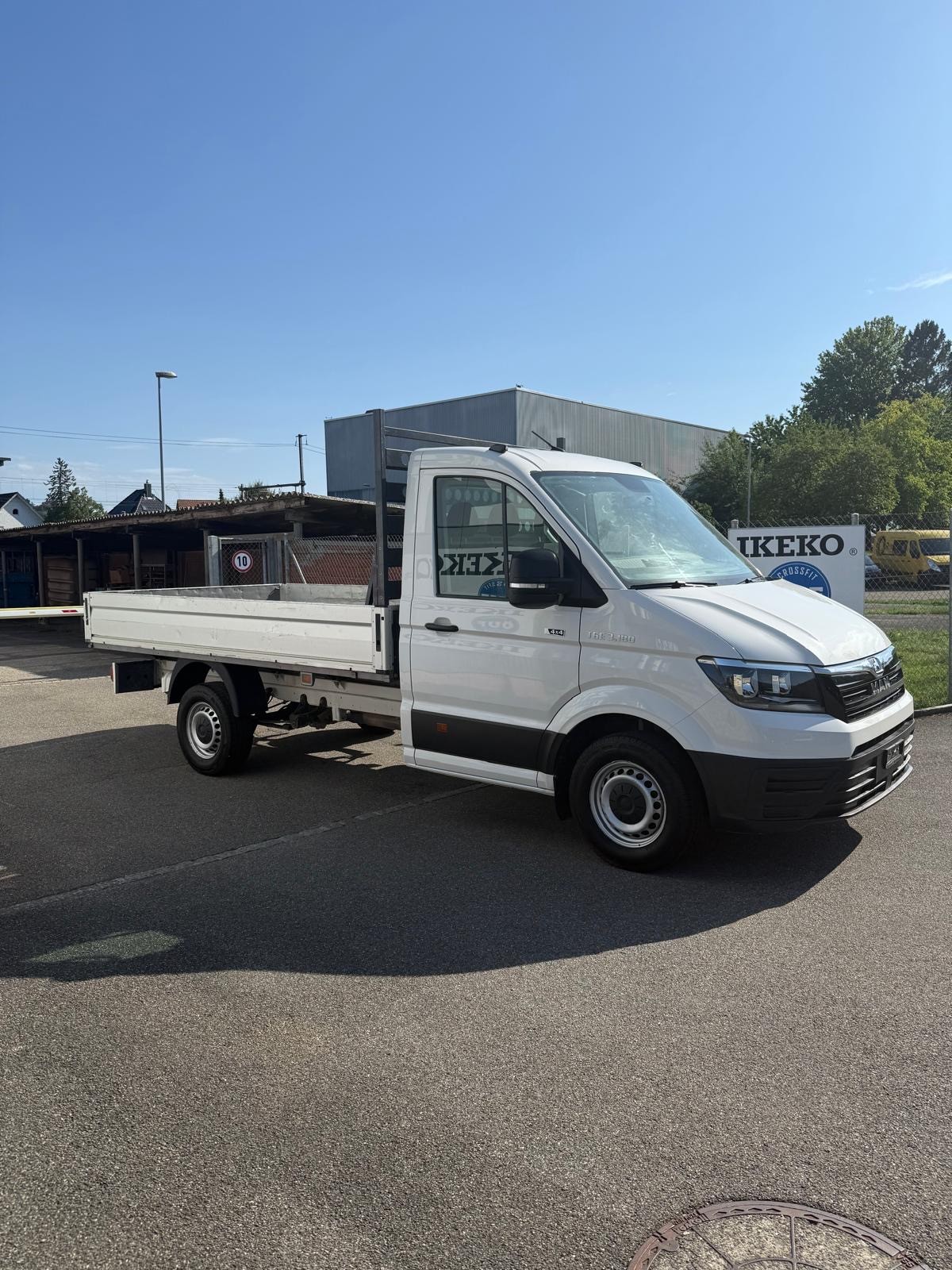 MAN TGE 3.180 4x4 Lang-image-2