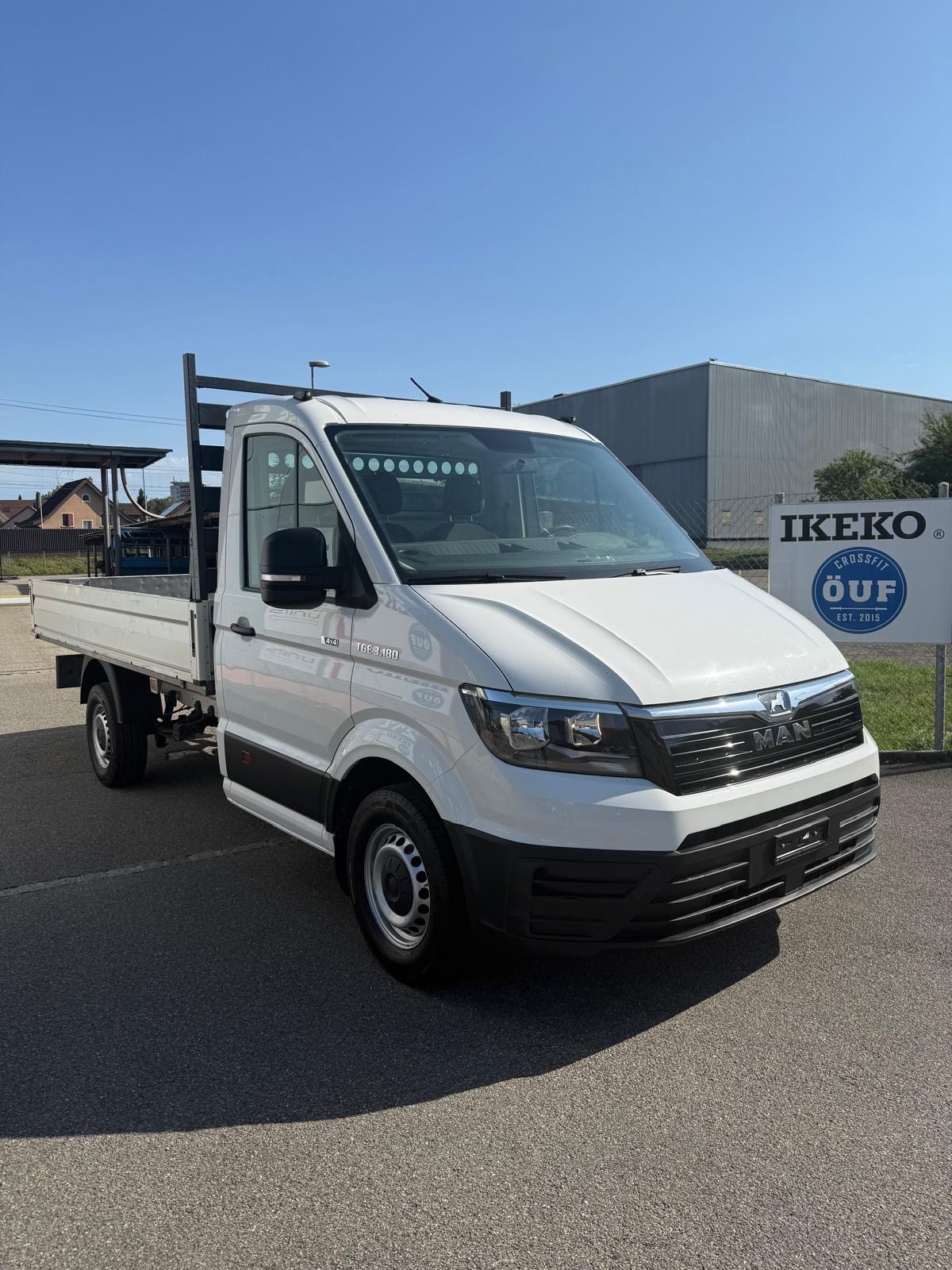 MAN TGE 3.180 4x4 Lang-image-0