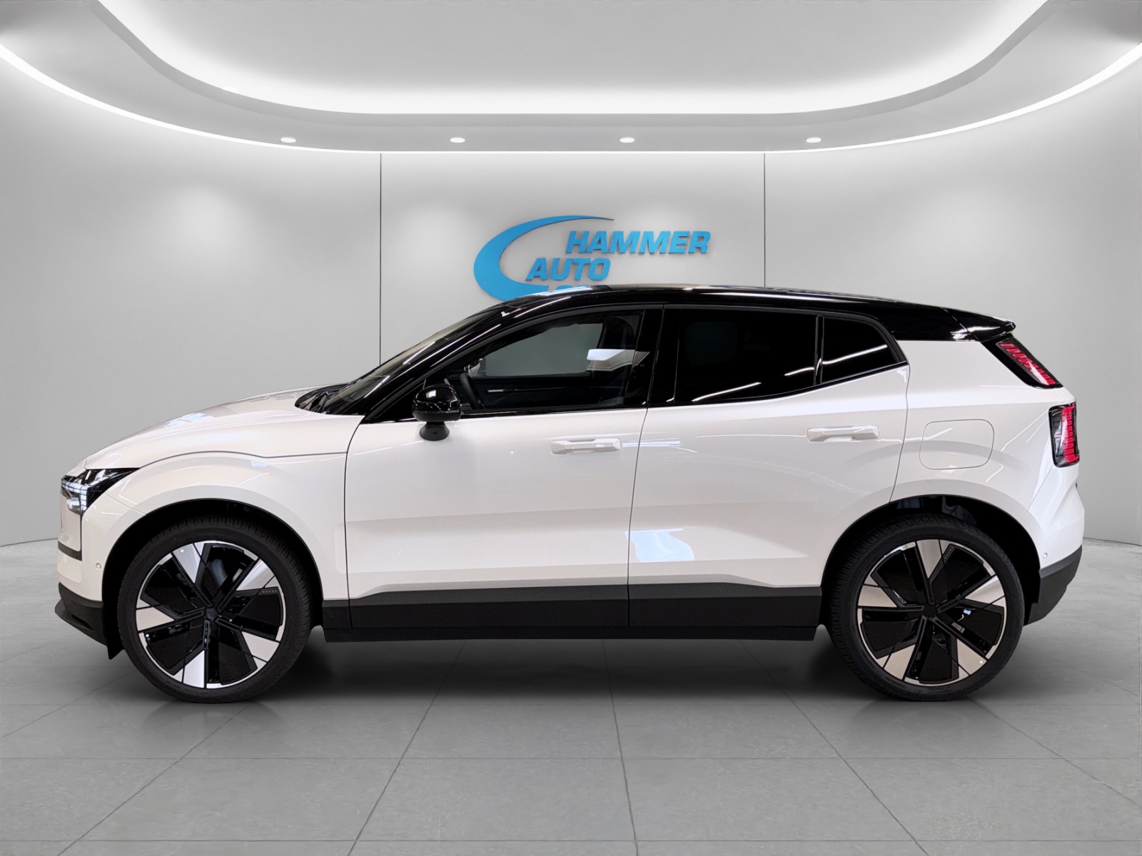 VOLVO EX30 E60 Twin Ultra Performance AWD-image-1