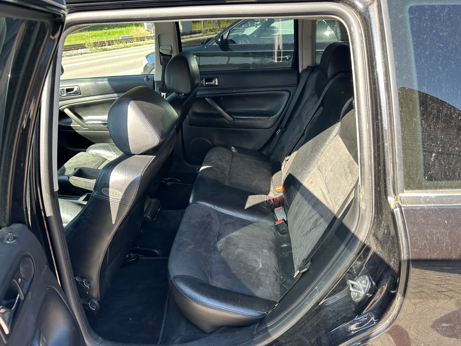 VW Passat Variant 1.8 T Comfortline-image-11