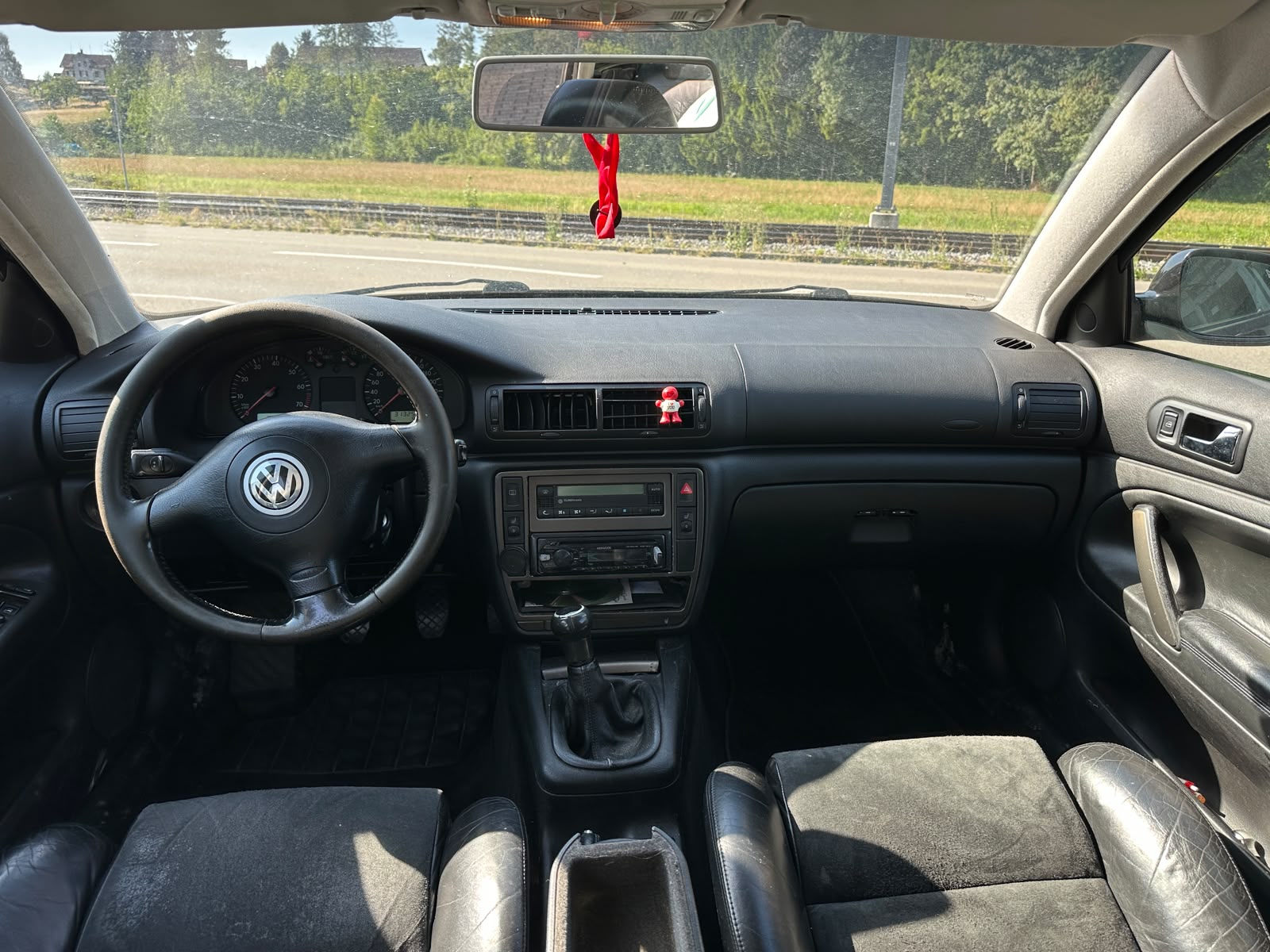 VW Passat Variant 1.8 T Comfortline-image-9