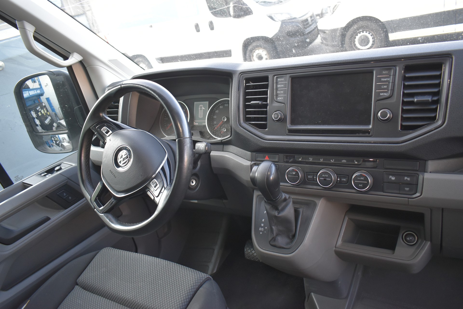 VW Crafter 35 2.0 BiTDI Entry L3 A-image-5