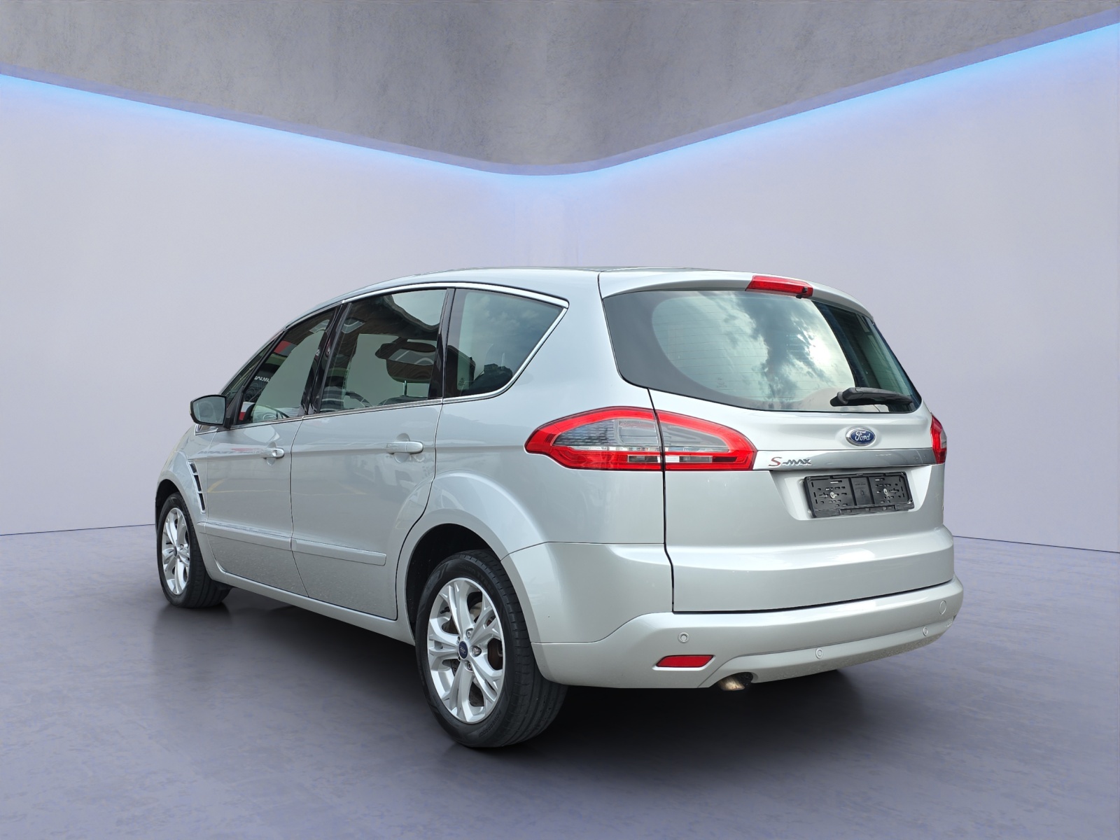 FORD S-Max 2.0 TDCi 140 Titanium-image-2