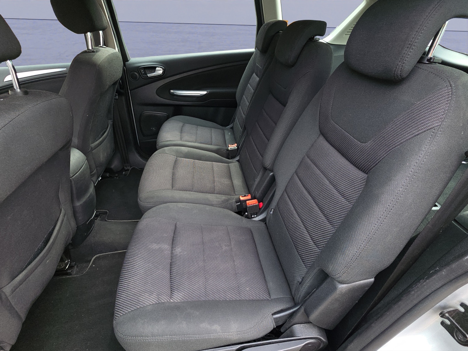 FORD S-Max 2.0 TDCi 140 Titanium-image-9