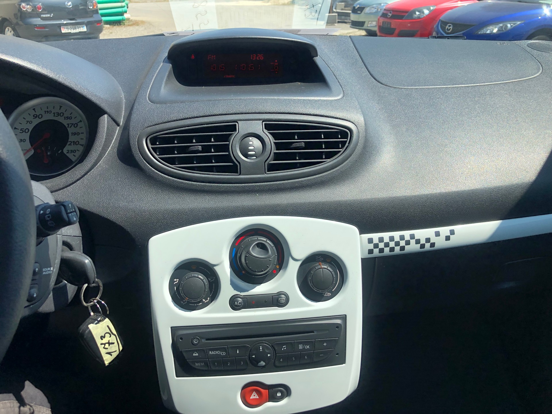 RENAULT Clio 1.2 16V Turbo S-image-14