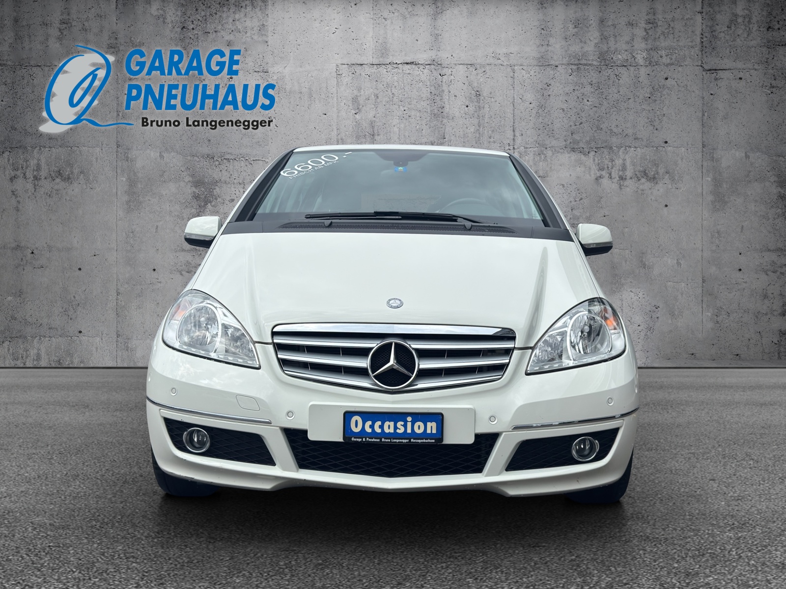 MERCEDES-BENZ A 180 Avantgarde Selection Autotronic-image-2