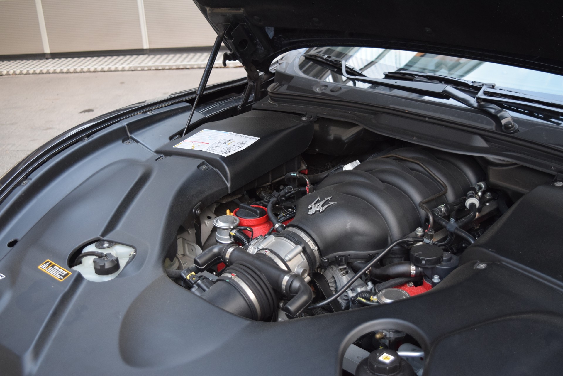 MASERATI GranTurismo Sport Automatica-image-20