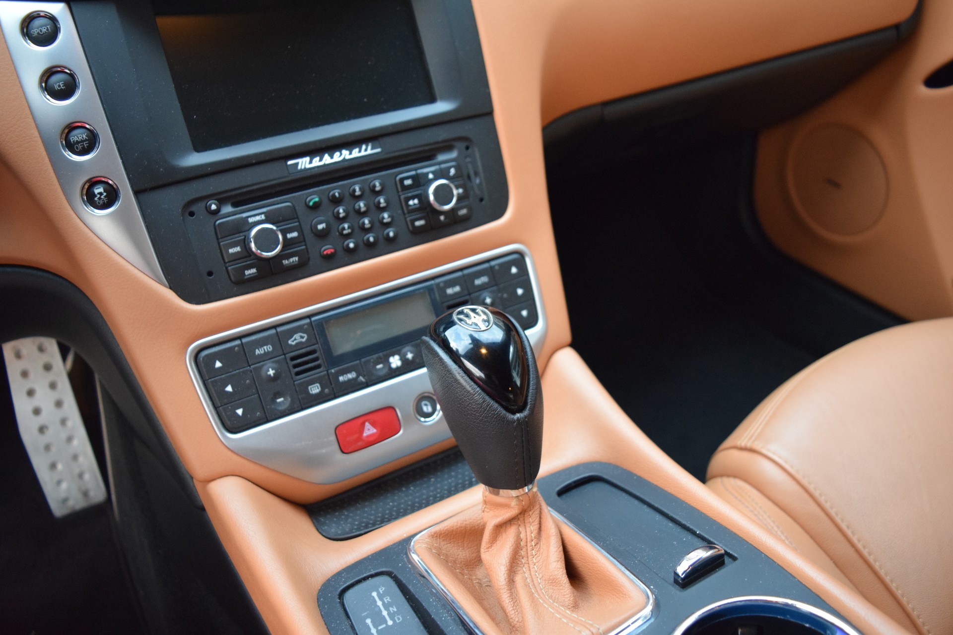 MASERATI GranTurismo Sport Automatica-image-18