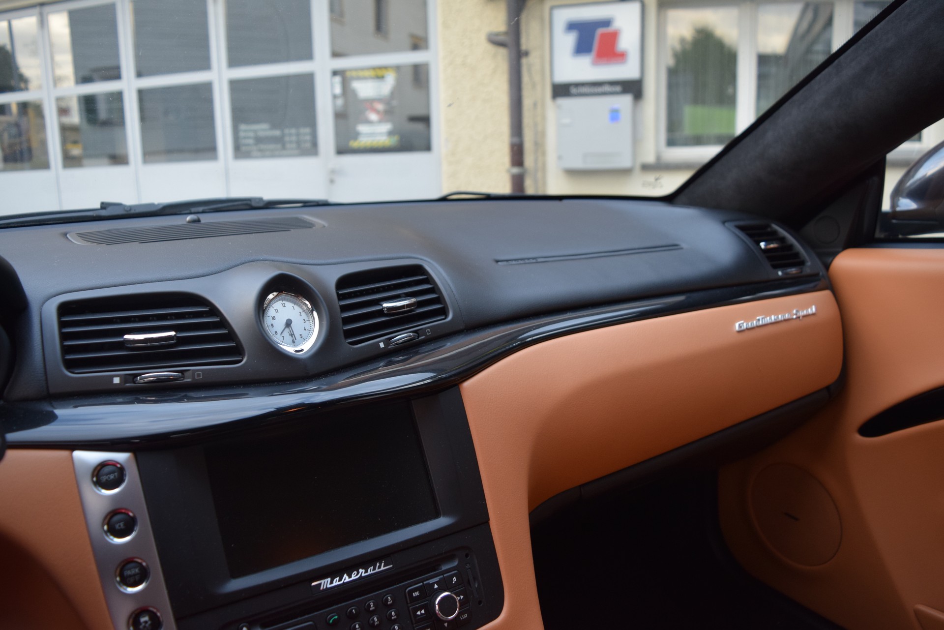 MASERATI GranTurismo Sport Automatica-image-17