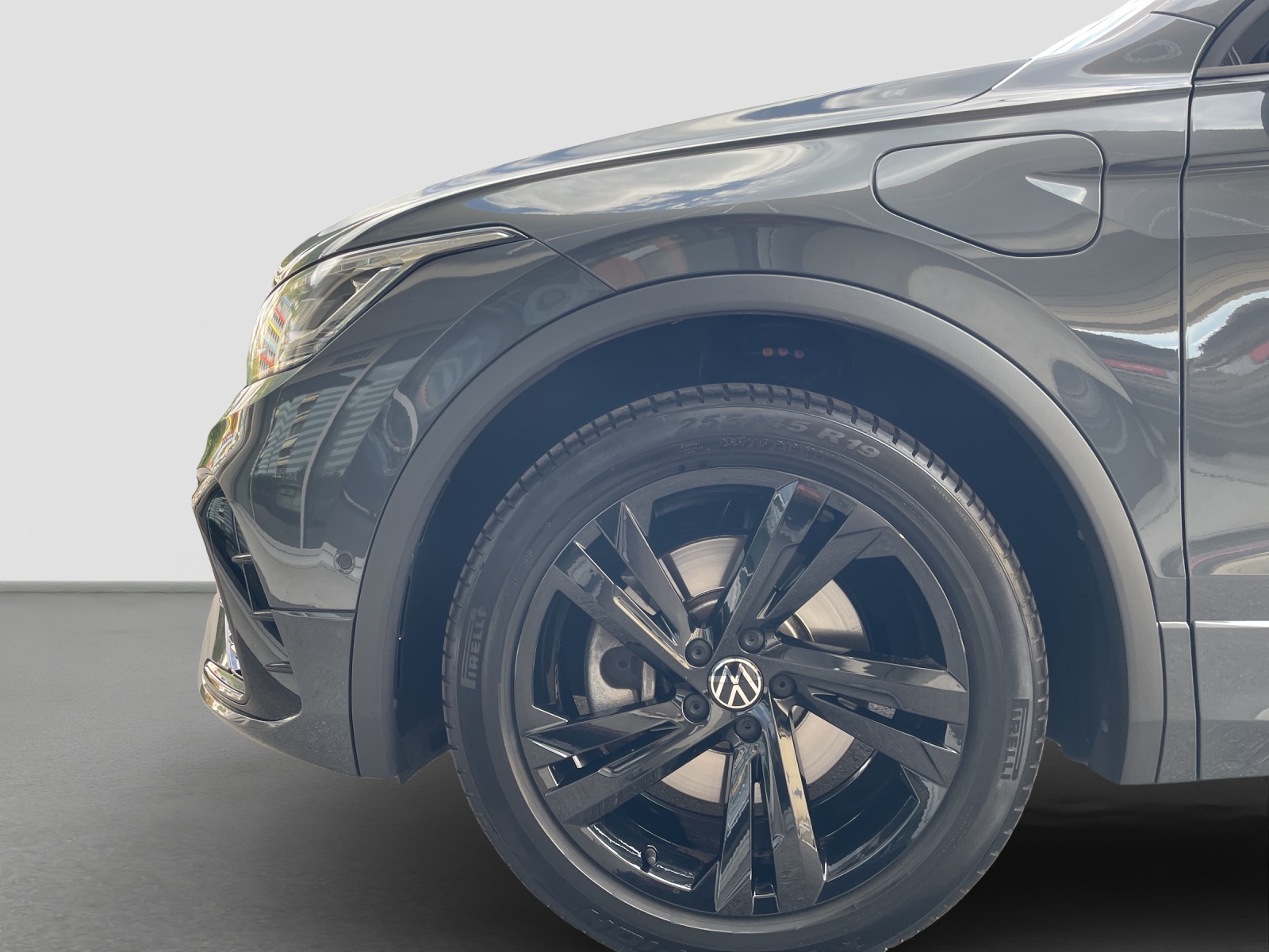 VW Tiguan 1.4TSI PHEV R-Line DSG-image-4