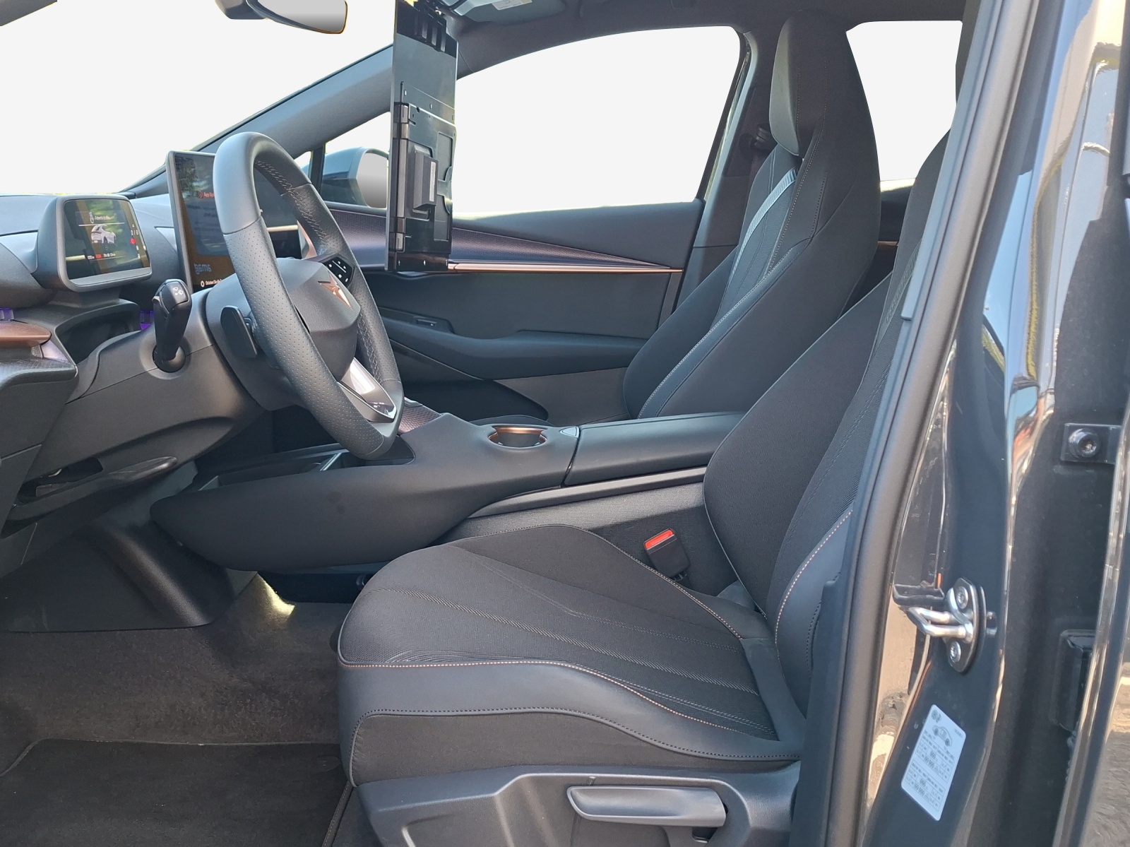 CUPRA Tavascan Type 8 77 kWh VZ-image-7