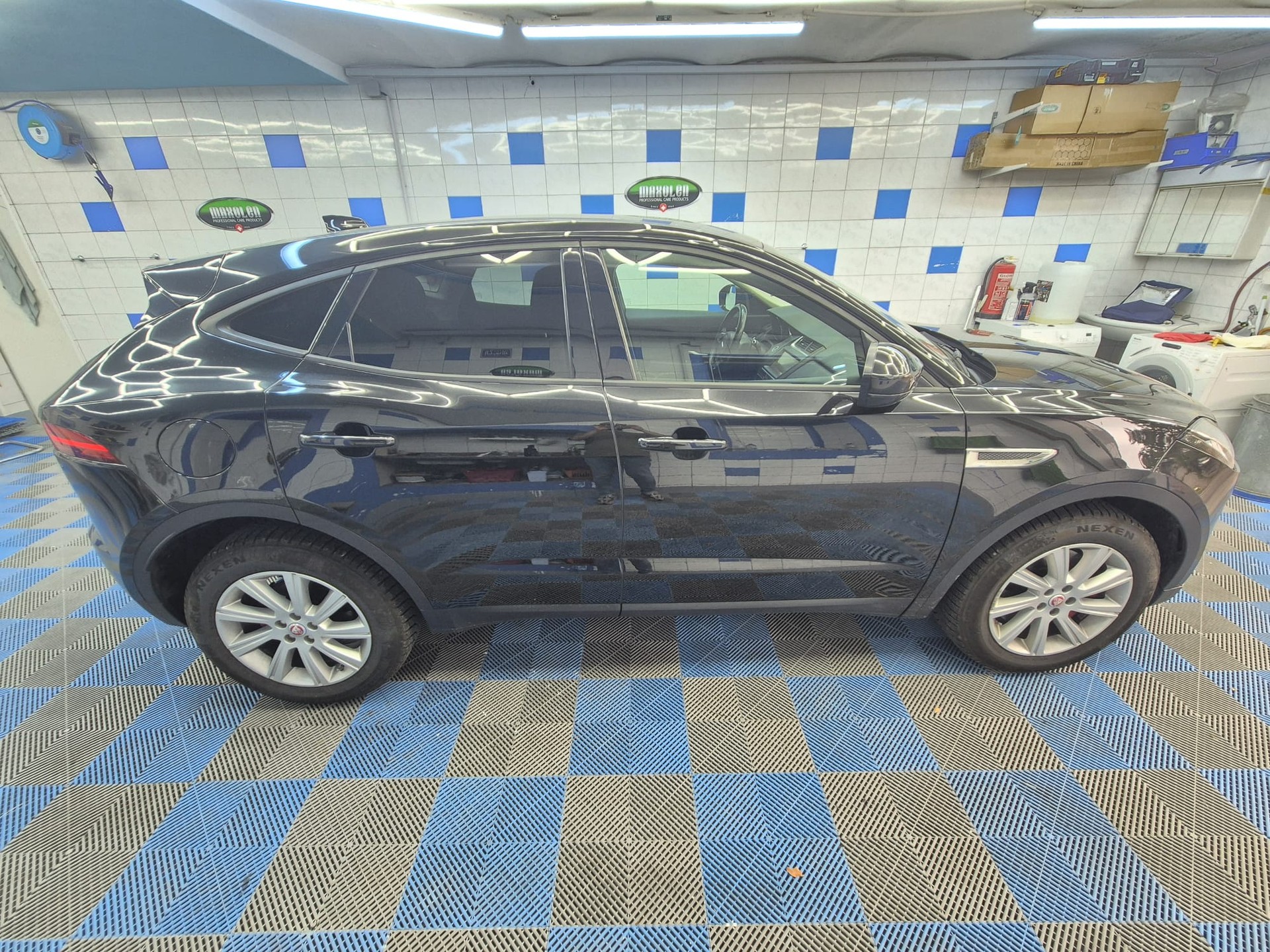 JAGUAR E-Pace 2.0 P200 SE AWD Automatik-image-5