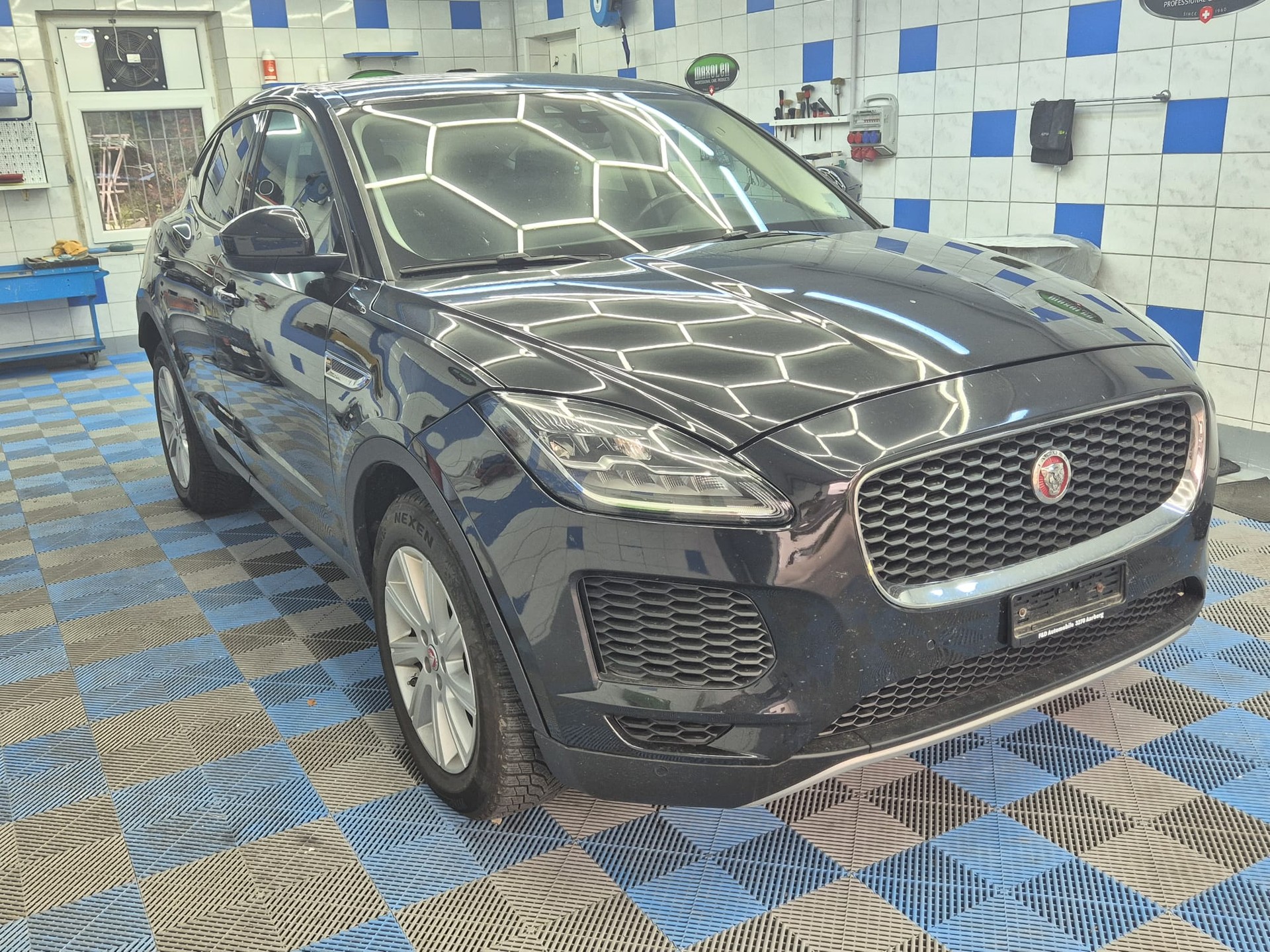JAGUAR E-Pace 2.0 P200 SE AWD Automatik-image-1