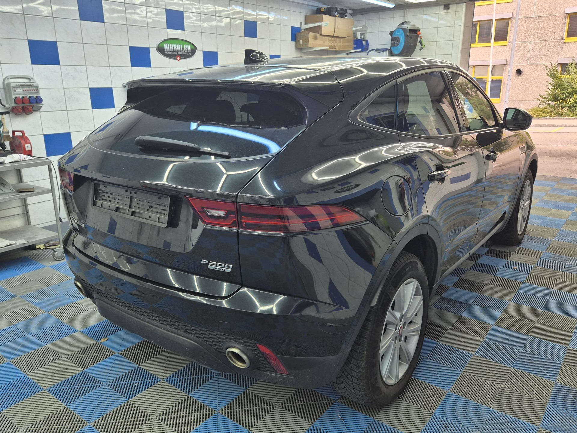 JAGUAR E-Pace 2.0 P200 SE AWD Automatik-image-2