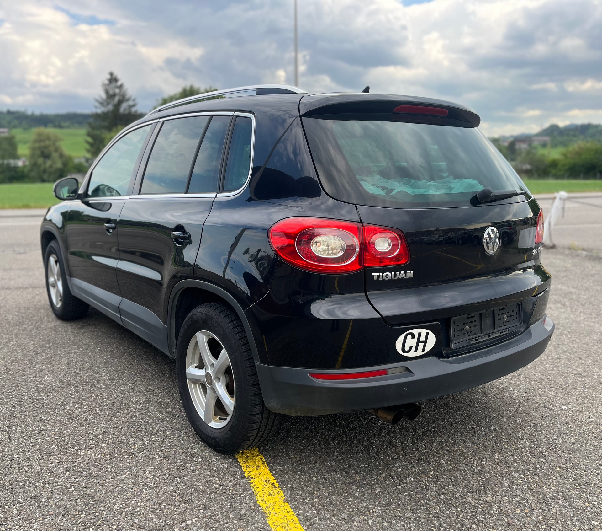 VW Handschaltung 2,0i Sport Benzin Euro B04-image-4
