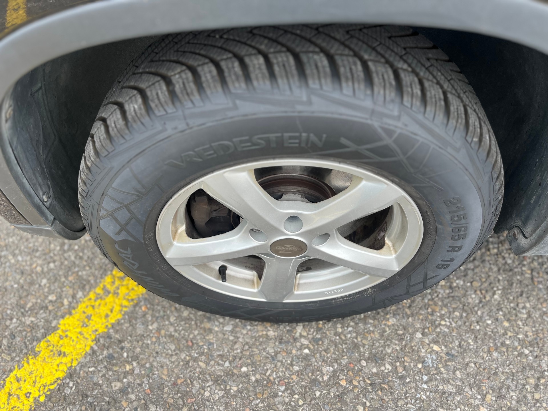 VW Handschaltung 2,0i Sport Benzin Euro B04-image-8