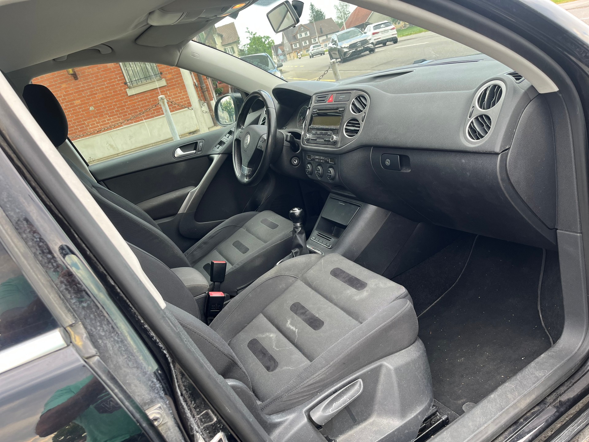 VW Handschaltung 2,0i Sport Benzin Euro B04-image-11