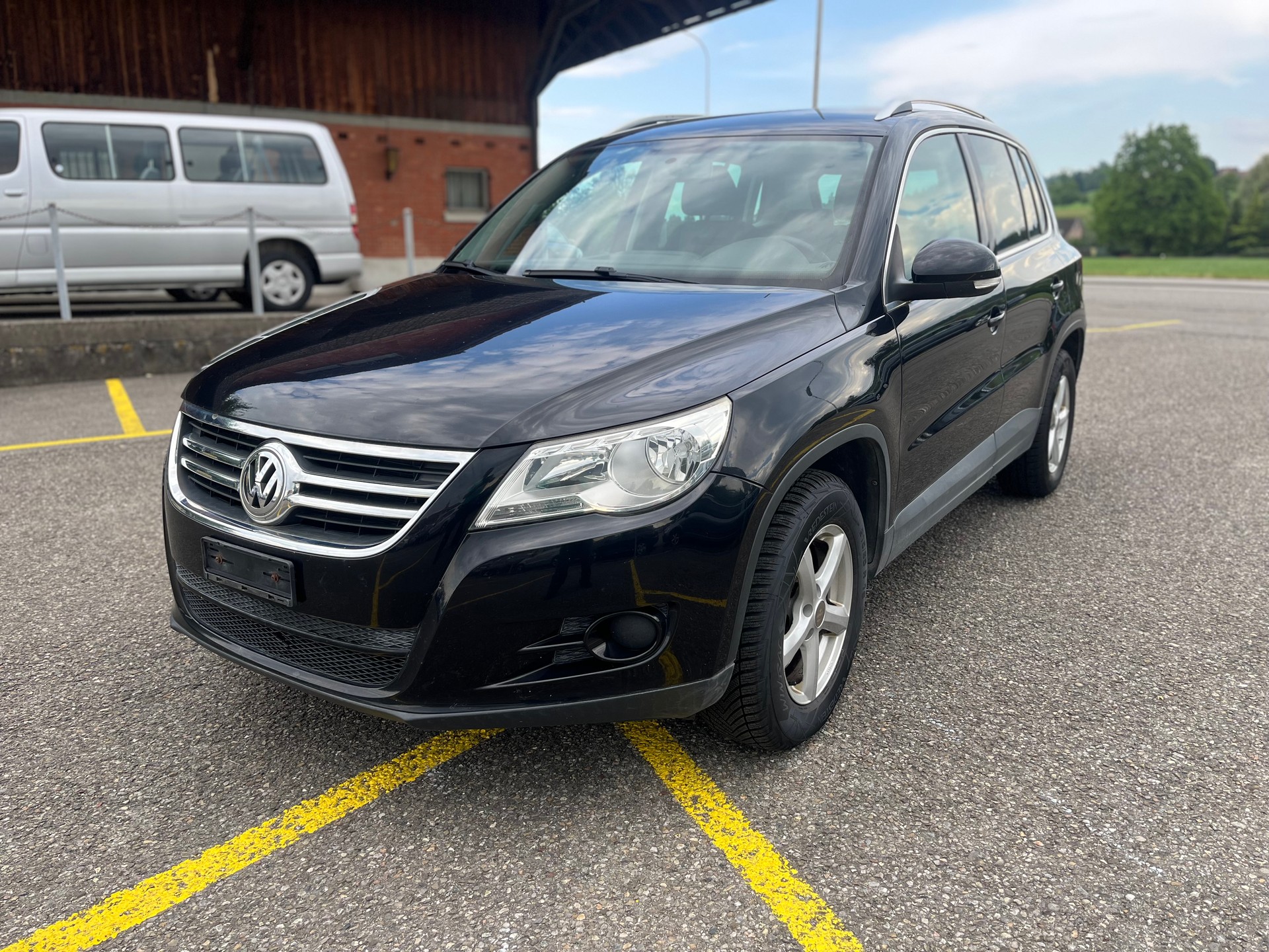 VW Handschaltung 2,0i Sport Benzin Euro B04-image-1