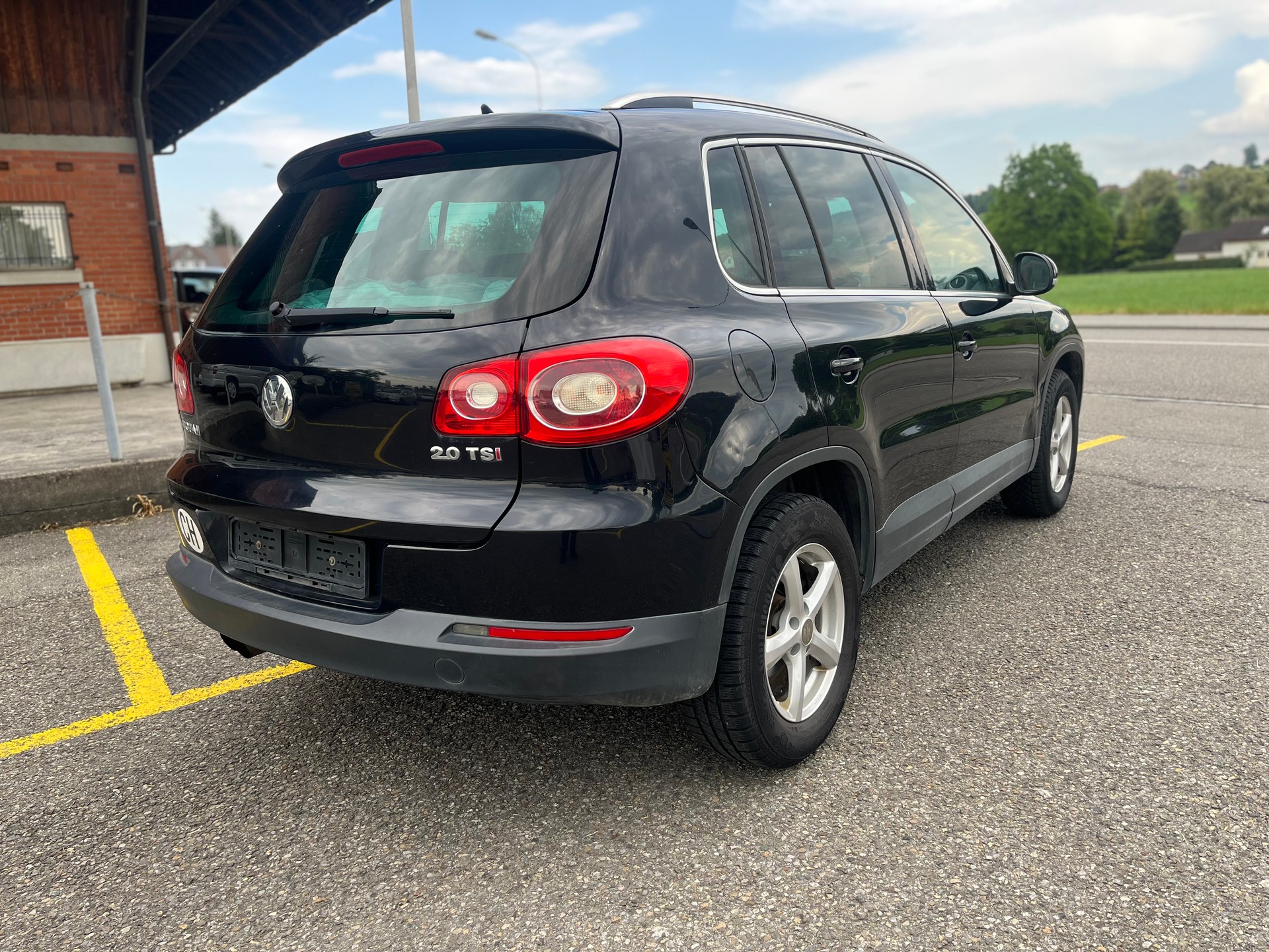 VW Handschaltung 2,0i Sport Benzin Euro B04-image-5